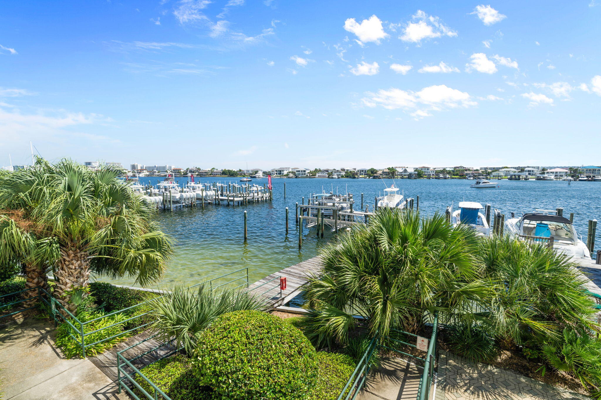 TRANQUIL HARBOR - Residential