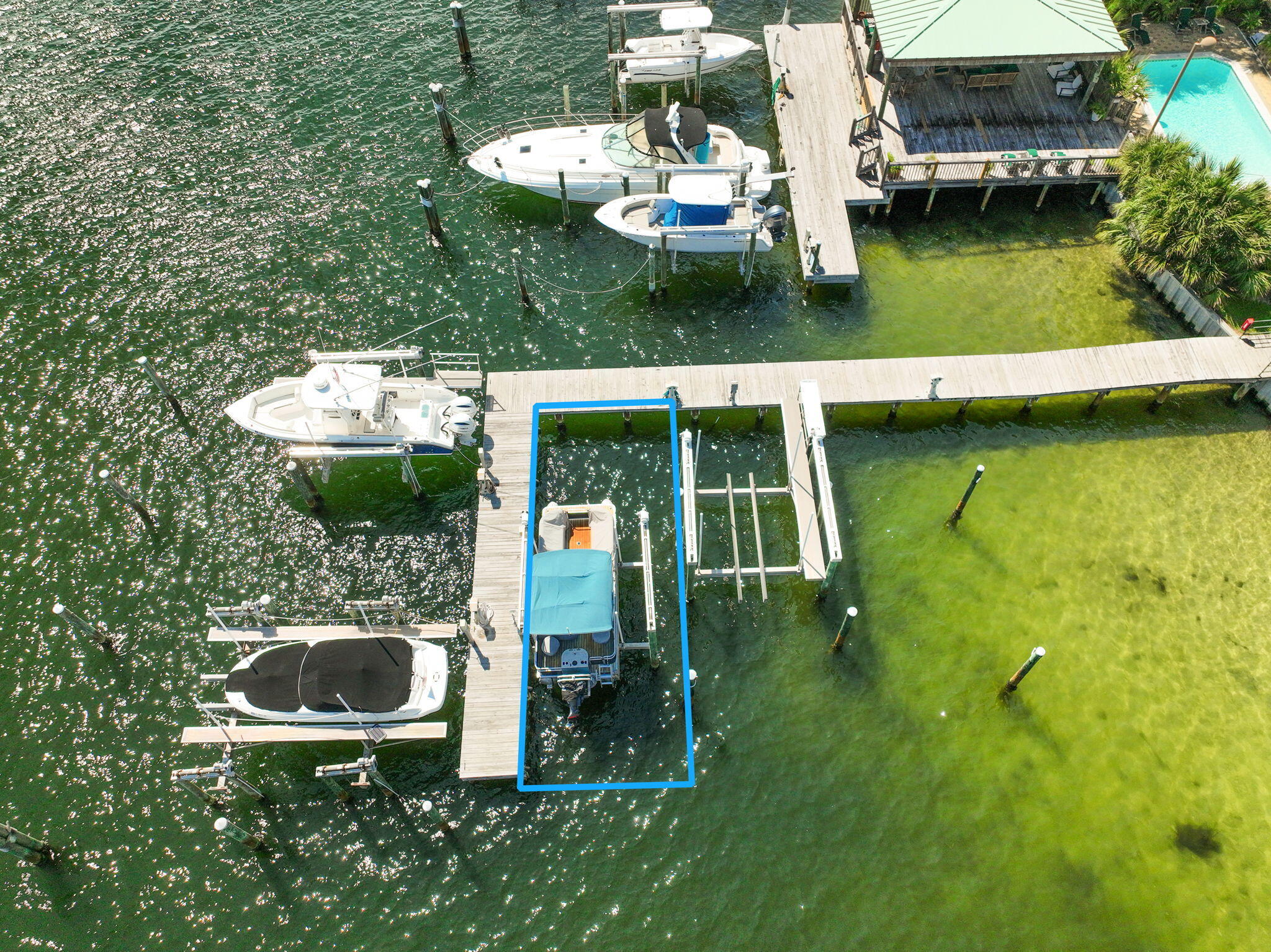 TRANQUIL HARBOR - Residential