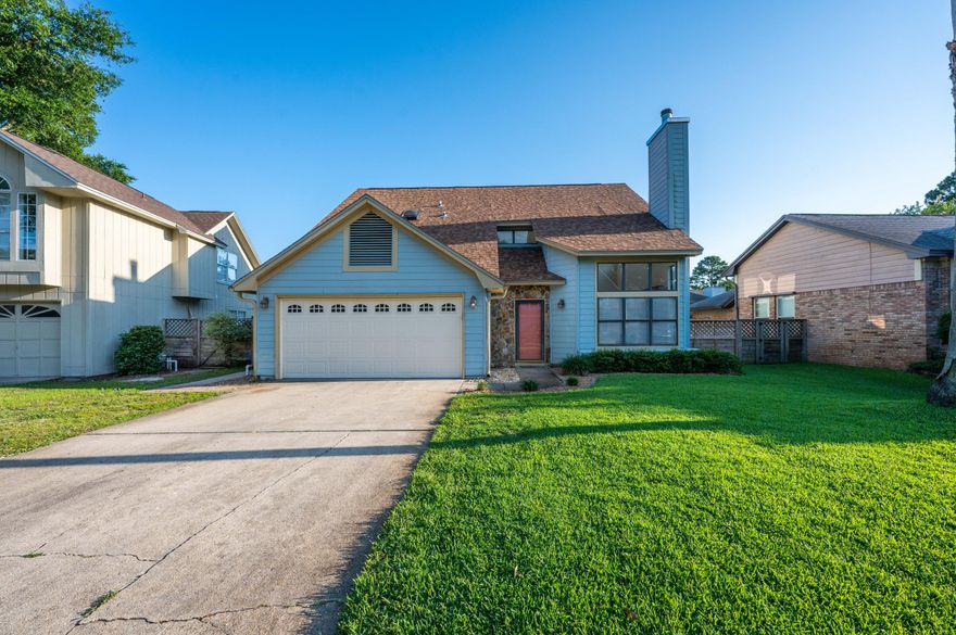 Updated and spacious 3 bed 2.5 bath home centered in Fort Walton BeachThe curb appeal of this home is absolutely adorable. With a gorgeous green lawn, 2-car garage, and all new hardy board siding with stone accents, you can't help but want to see the inside!Freshly painted throughout, the inside is equally inviting. Step inside to the living room and picture yourselves gathered around the stone-faced wood-burning fireplace. High ceilings, recessed lighting, and tile and hardwood flooring are some of the features of the first floor. The living area opens to a formal dining room and you'll pass the laundry room and a half bath on your way to the kitchen (with breakfast nook) and another den / family room.