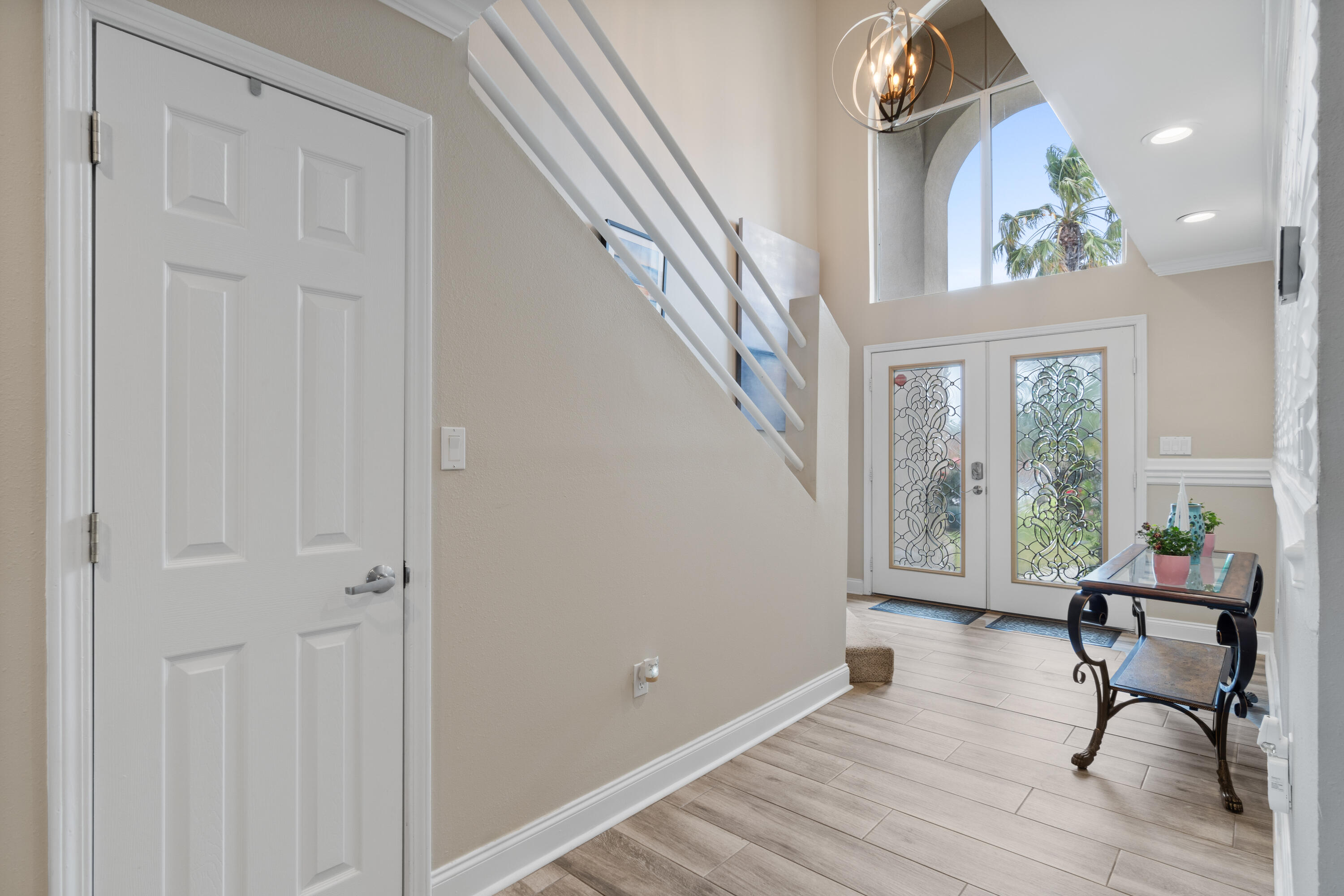 LIGHTHOUSE POINTE - Residential
