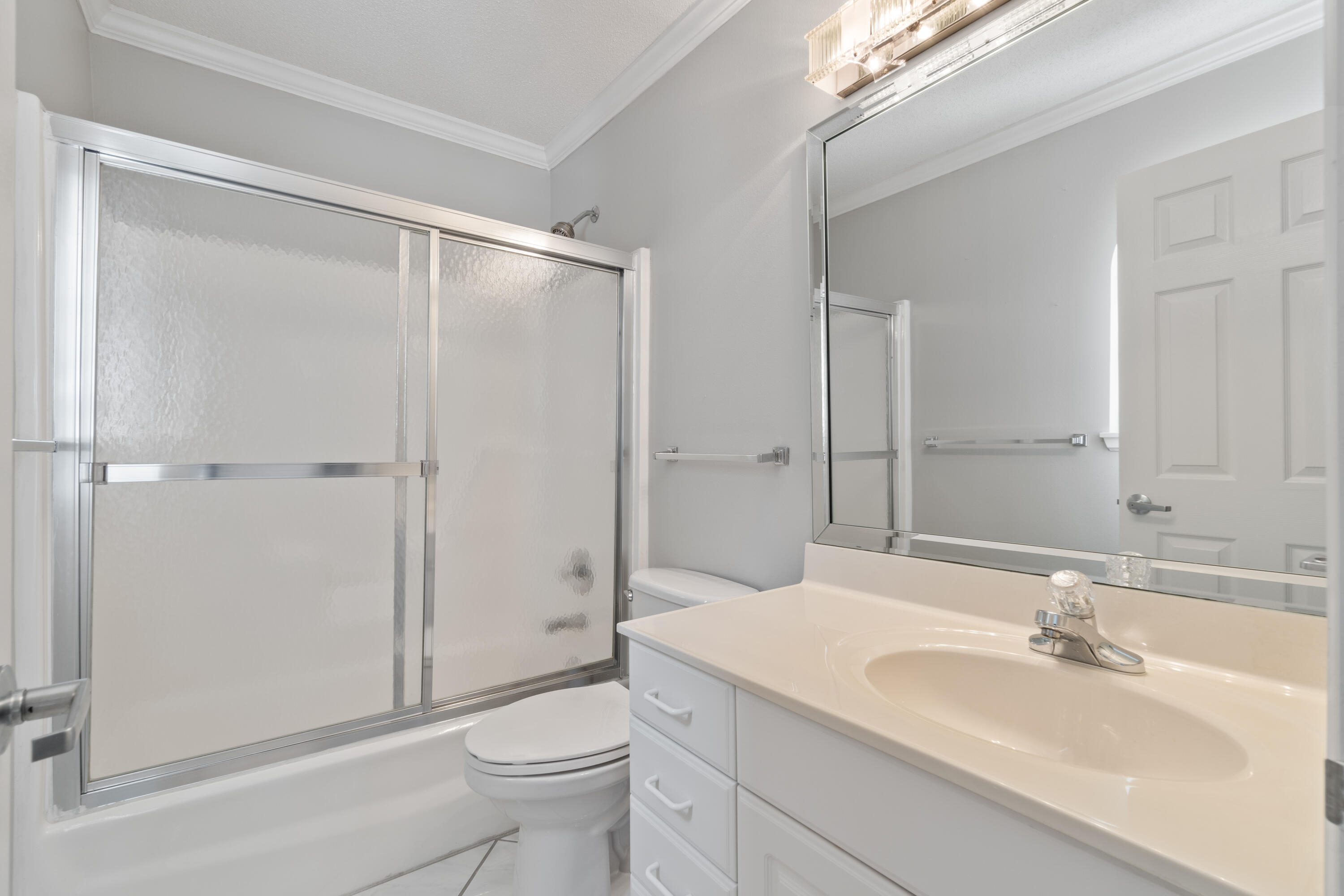 LIGHTHOUSE POINTE - Residential