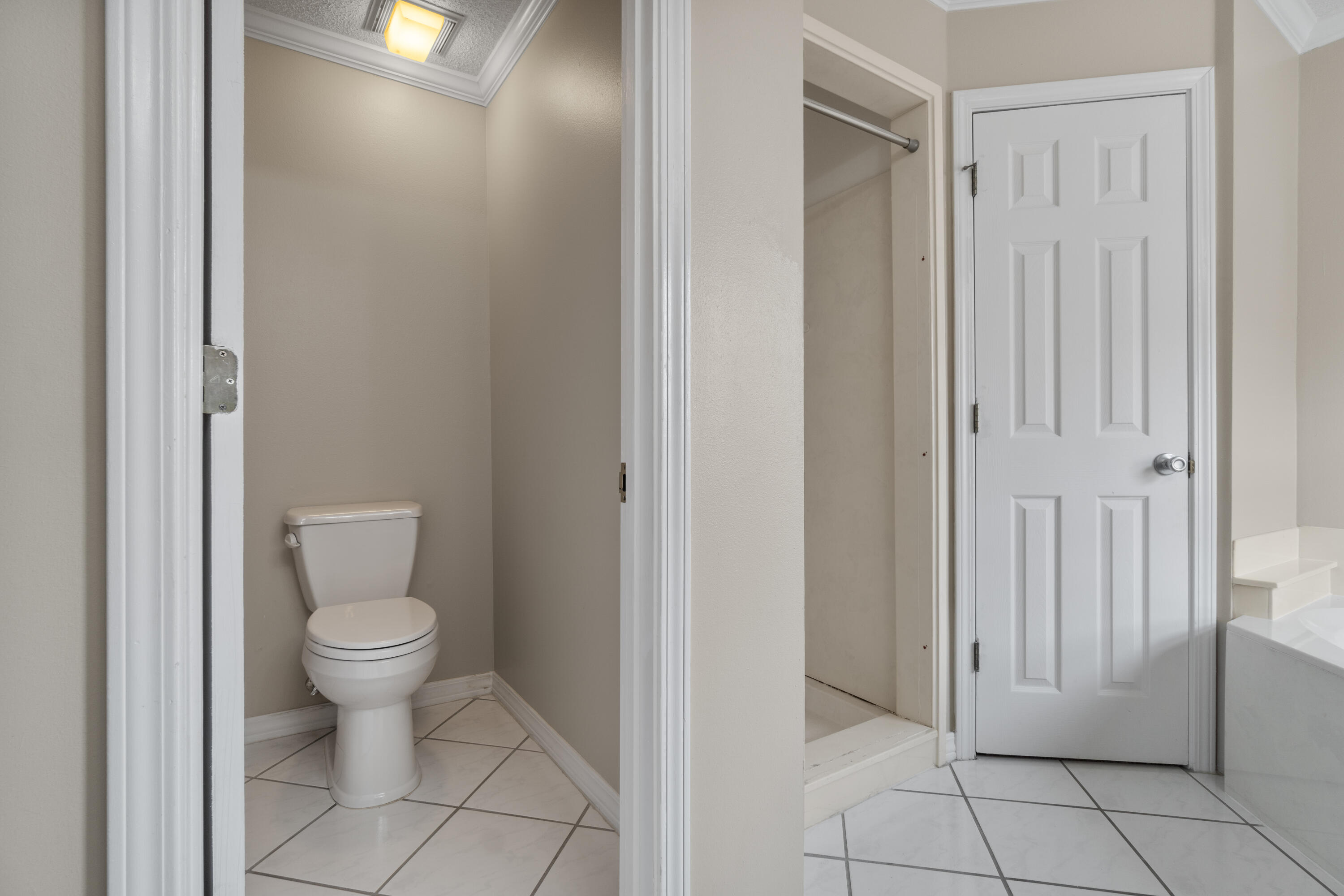 LIGHTHOUSE POINTE - Residential
