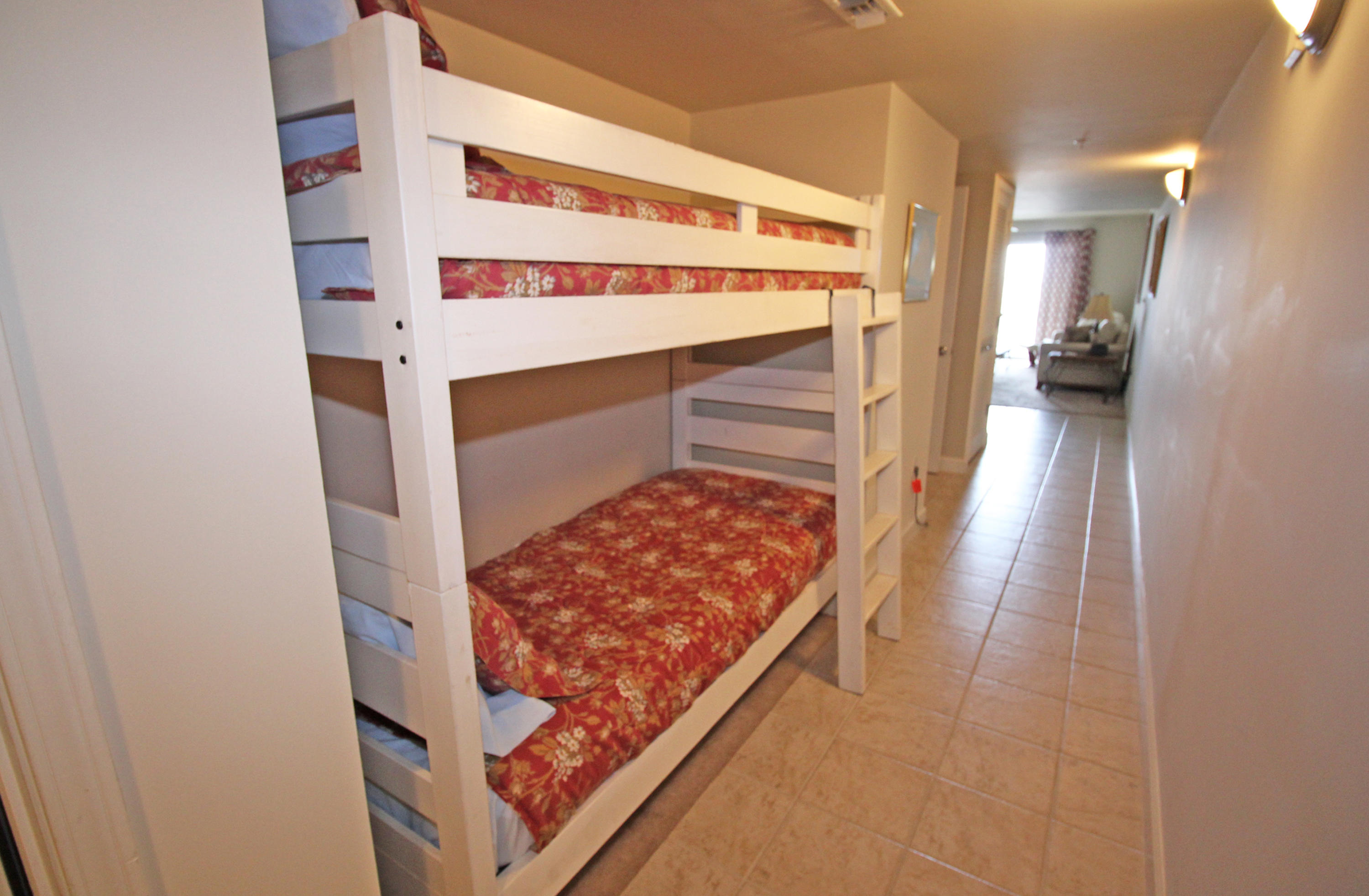 PELICAN ISLE - Residential