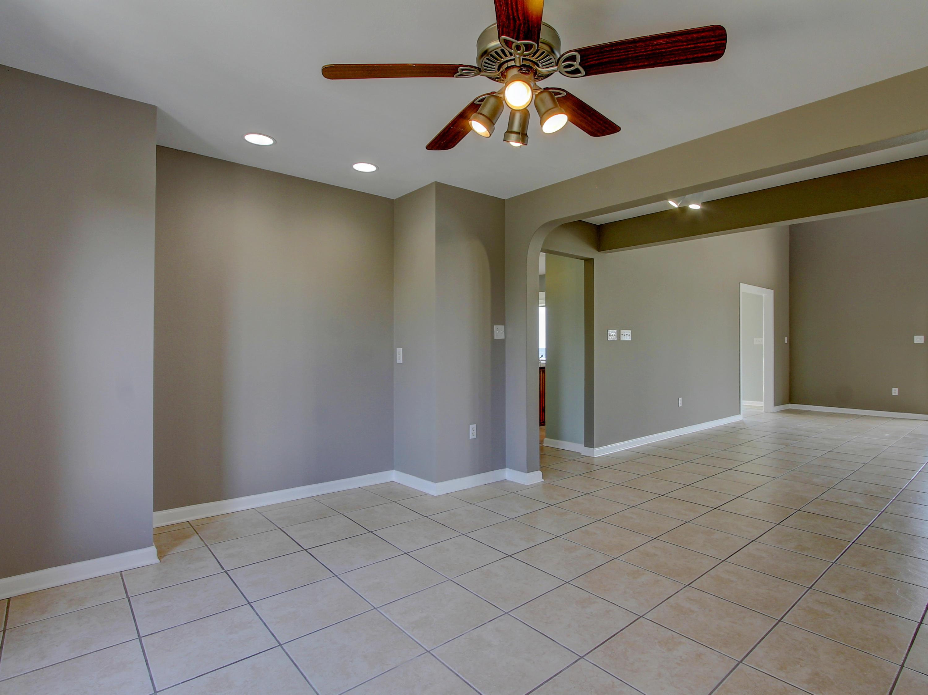 TIGER POINT VILLAGE 1 - 3 - Residential