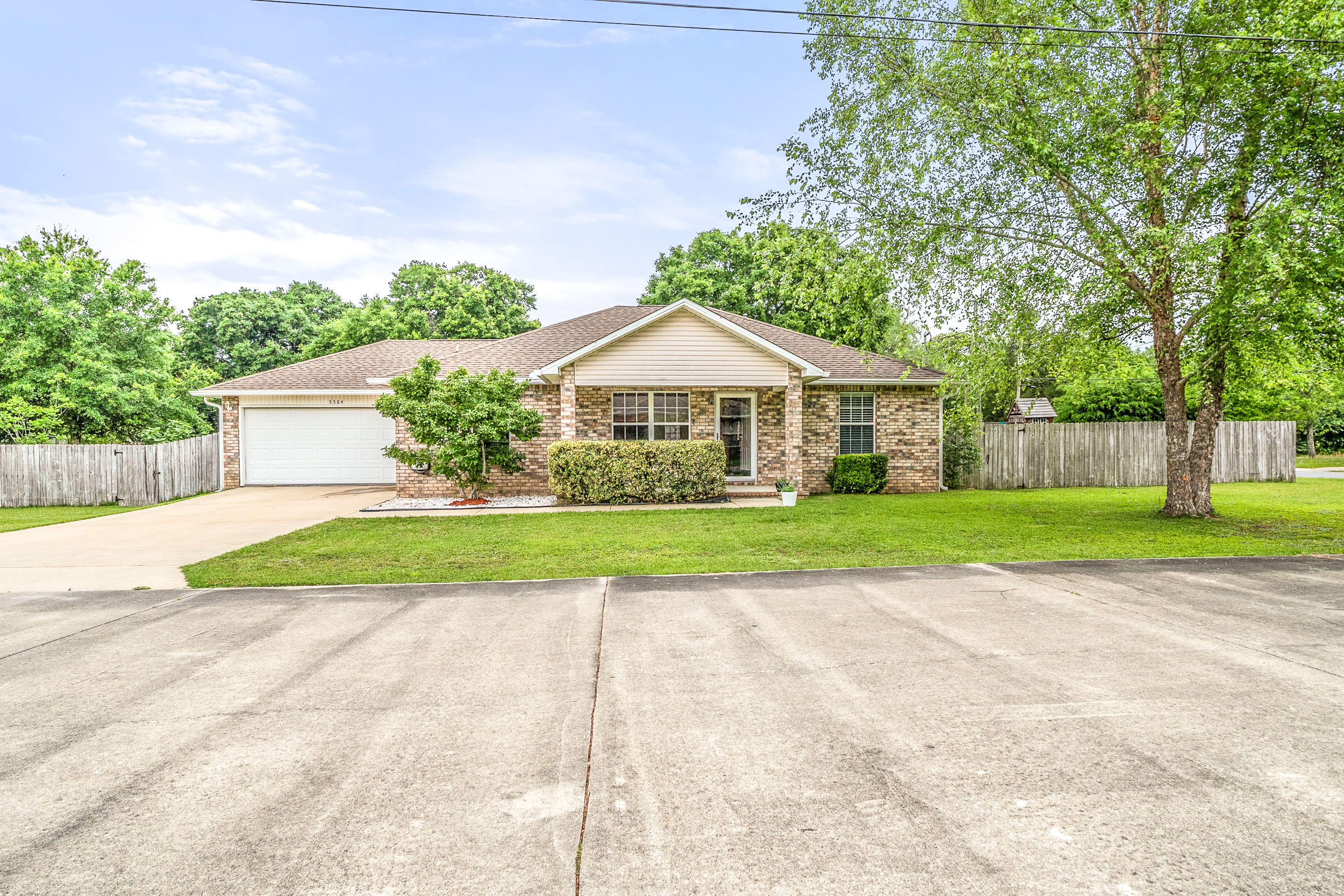 OAKDALE MINI FARMS - Residential
