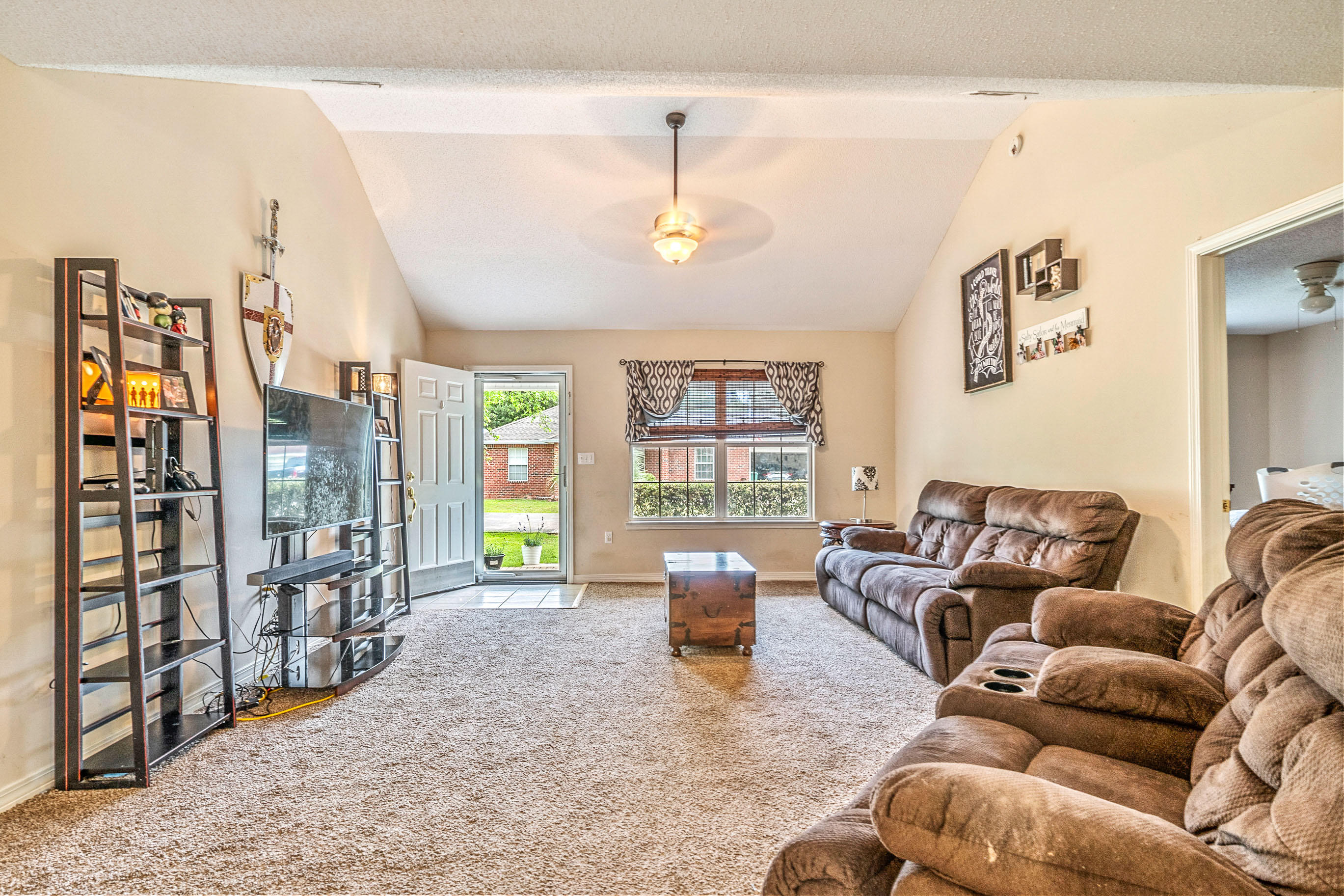 OAKDALE MINI FARMS - Residential