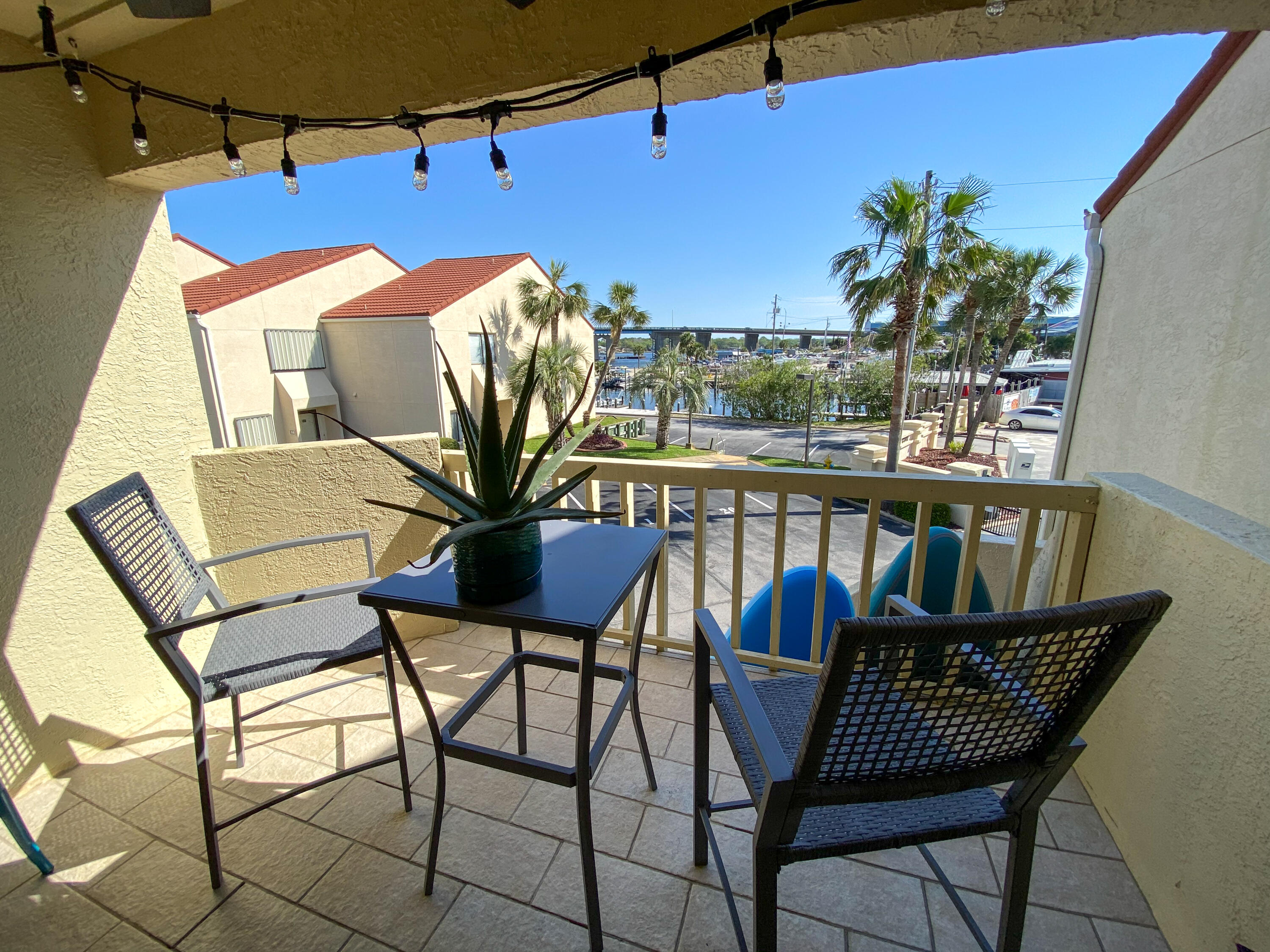 CLIPPER COVE T/H - Residential