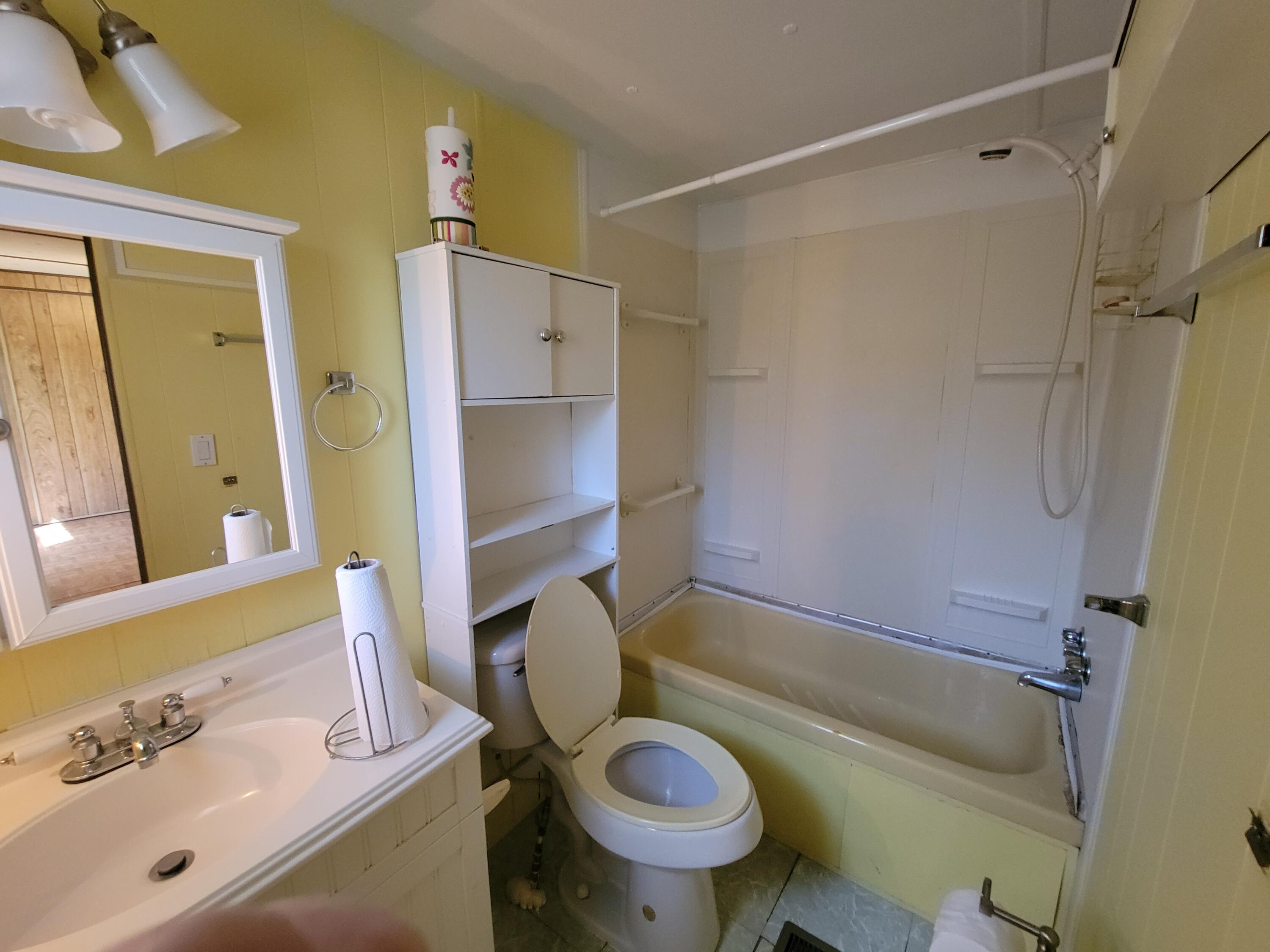 OAKWOOD HILLS UNIT 3 - Residential