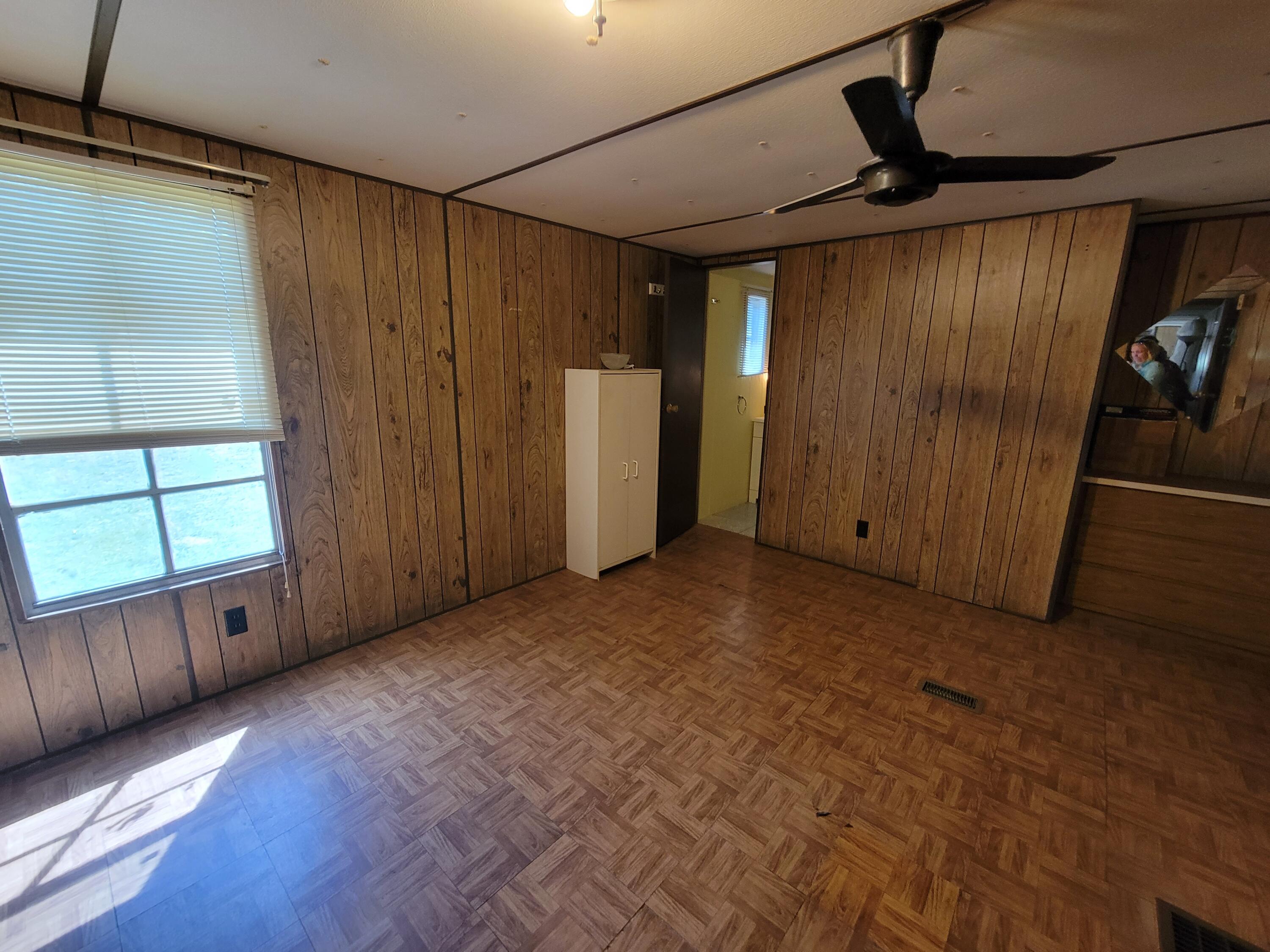 OAKWOOD HILLS UNIT 3 - Residential