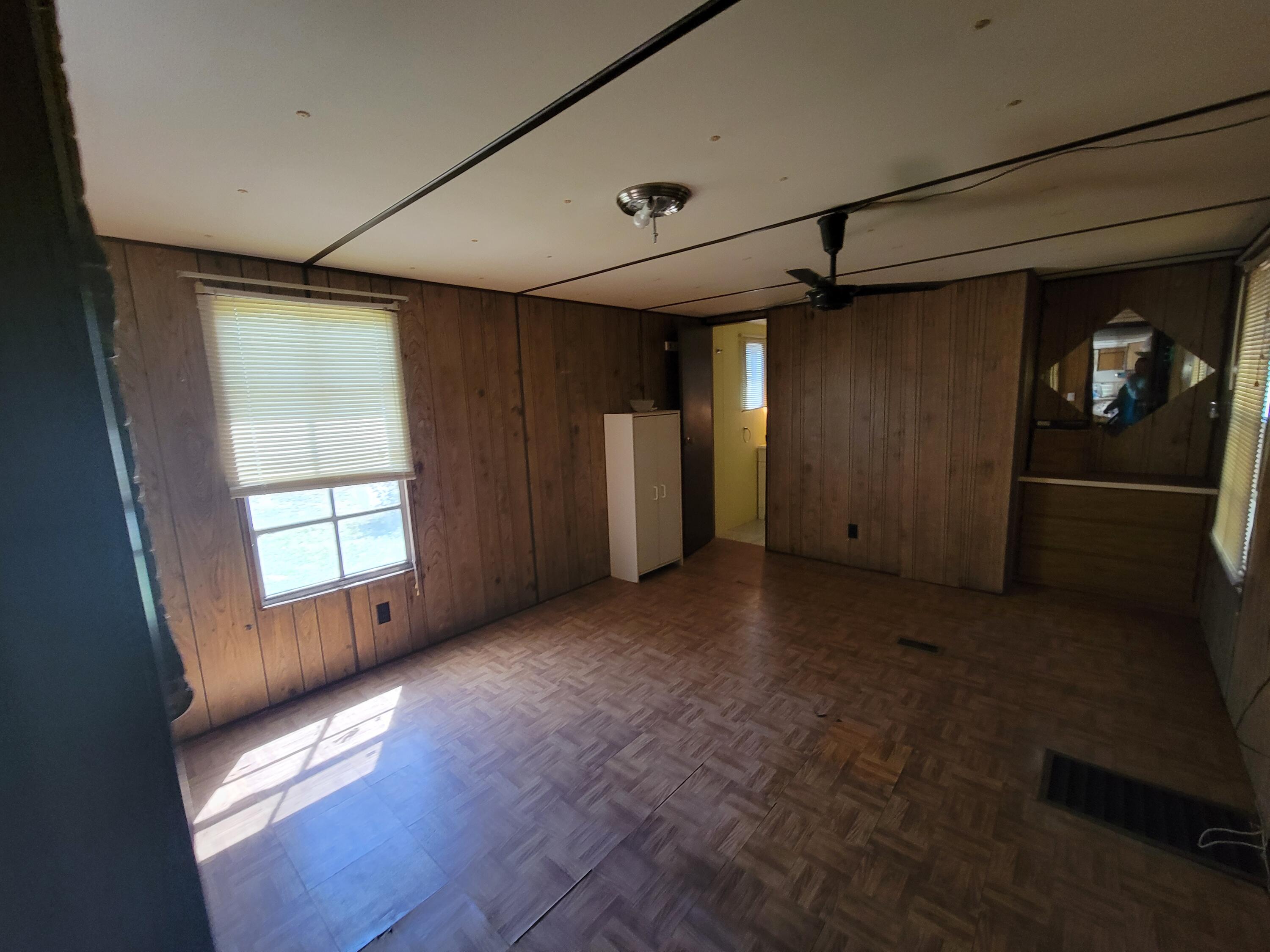 OAKWOOD HILLS UNIT 3 - Residential