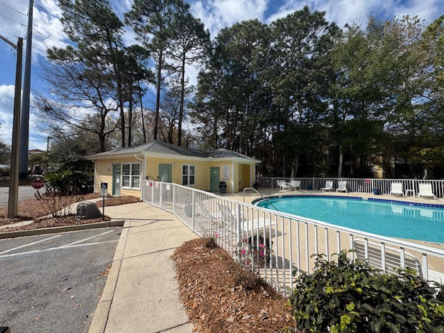 POINTE OF VIEW - Residential