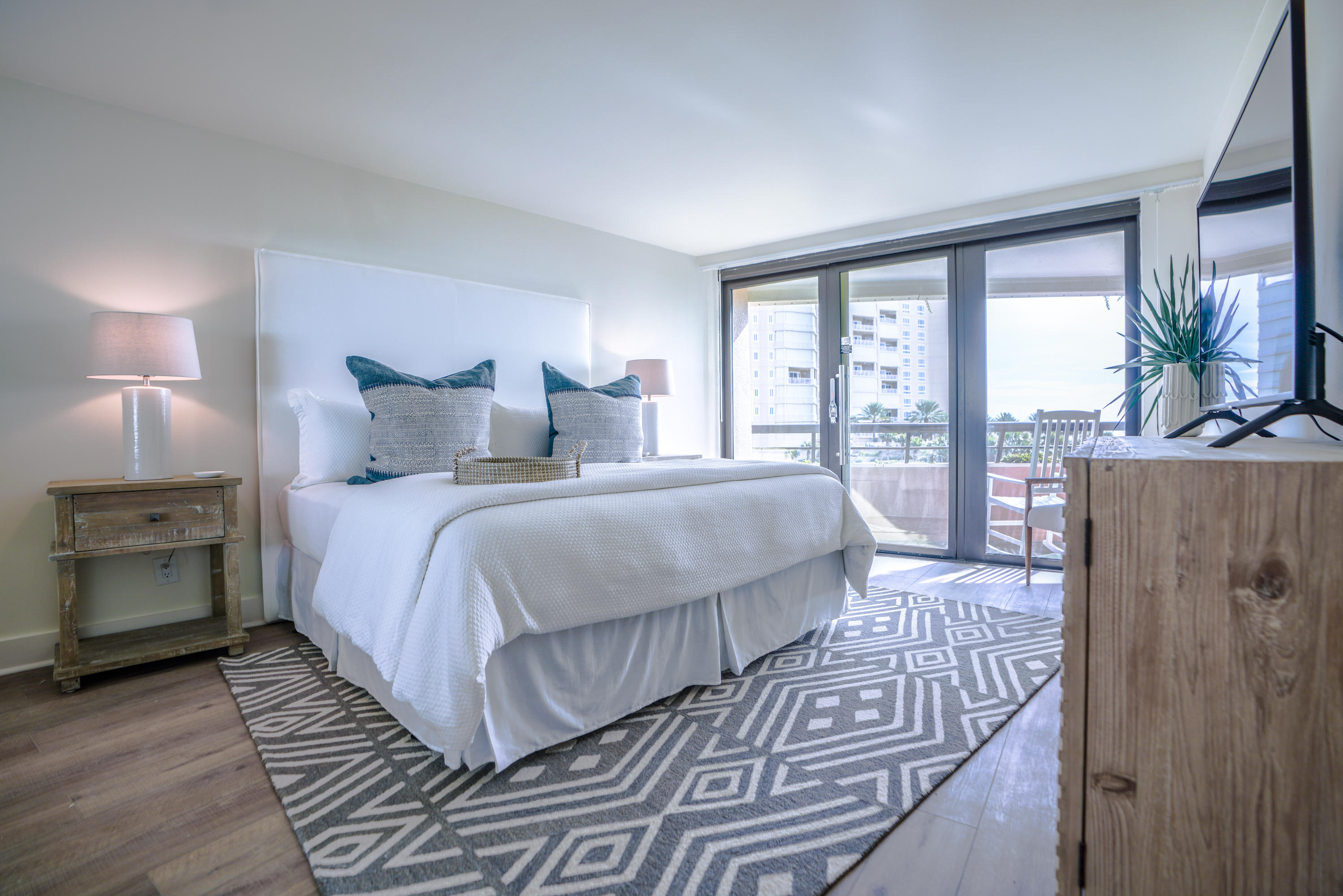 EDGEWATER BEACH CONDO PH 1 - Residential