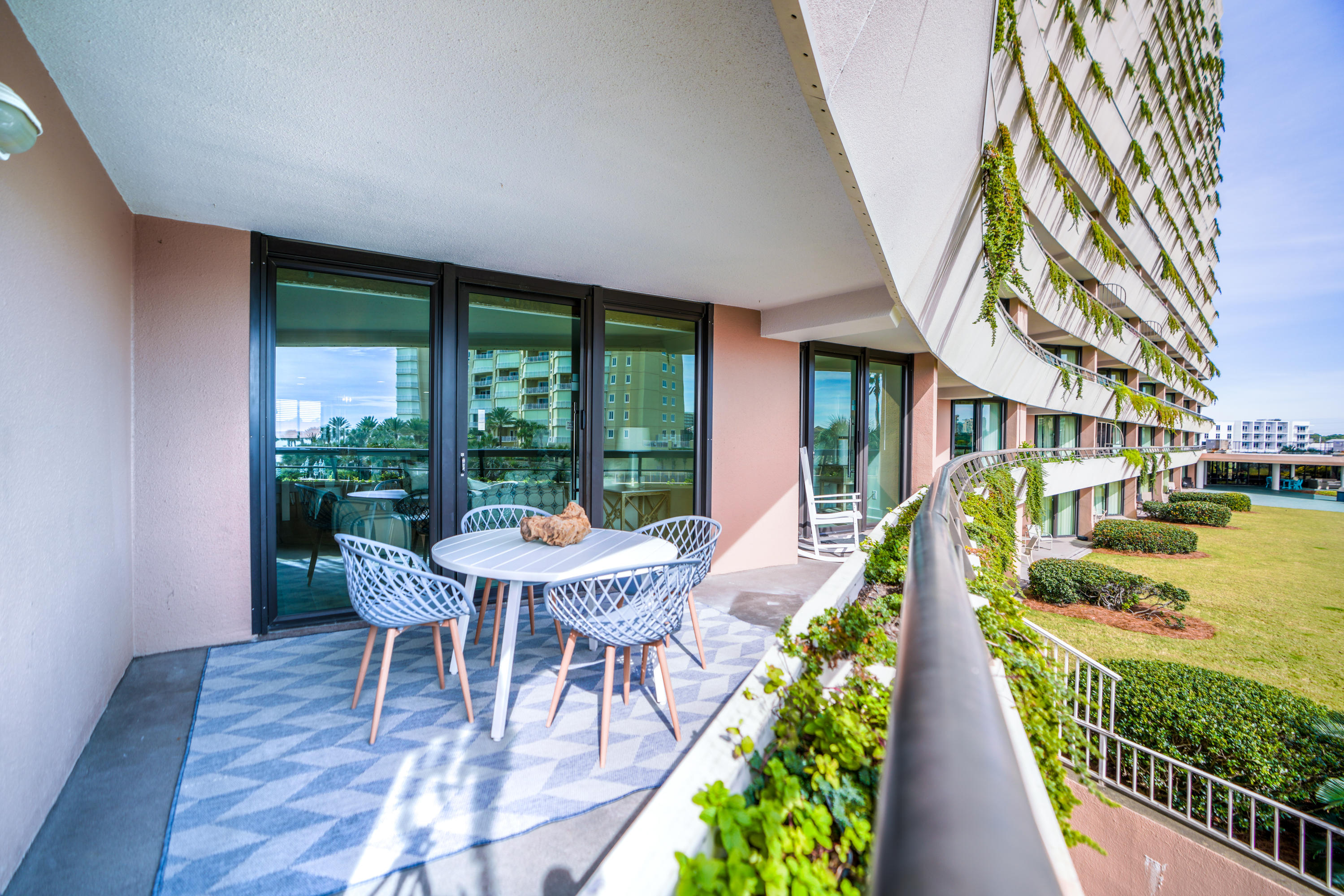 EDGEWATER BEACH CONDO PH 1 - Residential