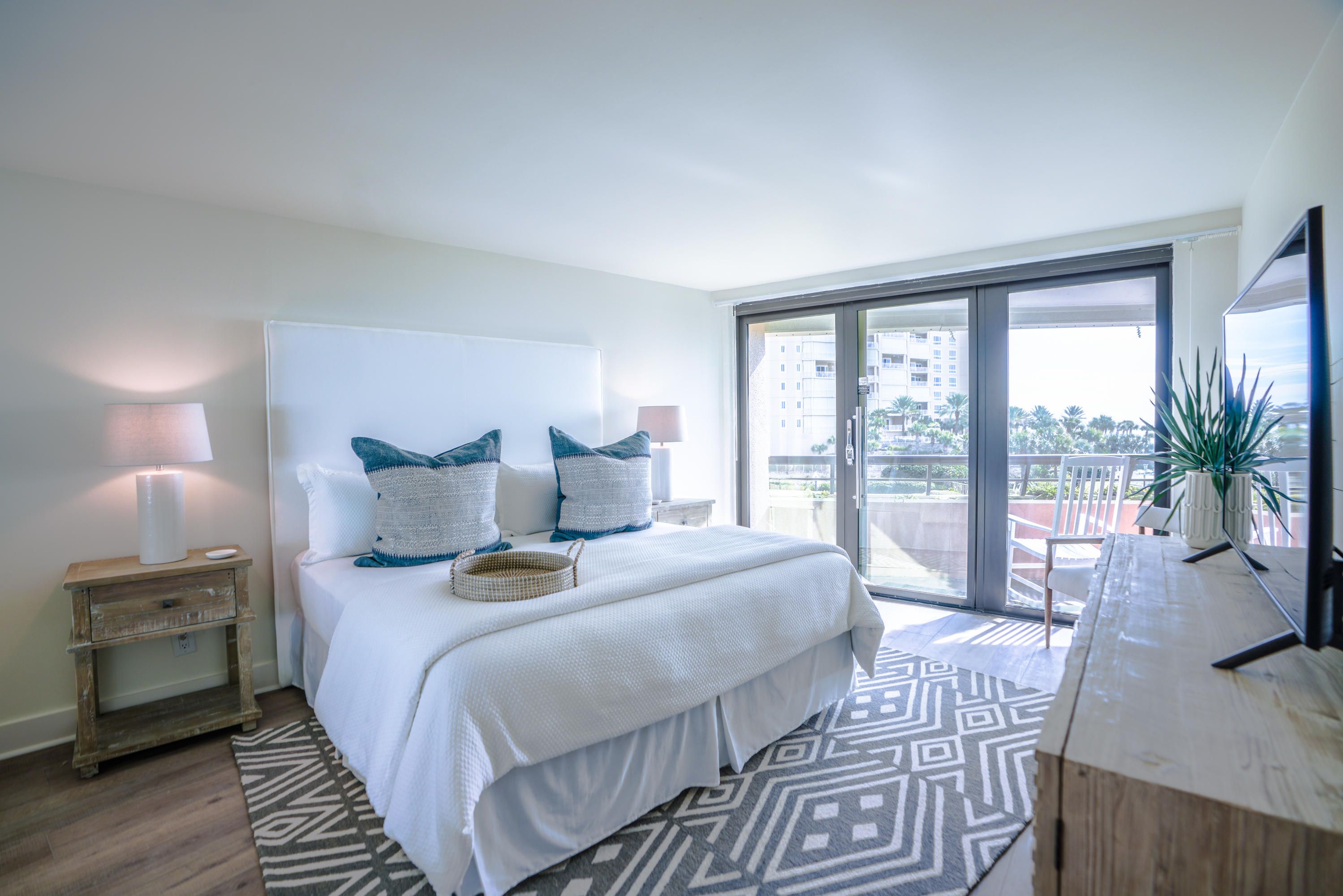 EDGEWATER BEACH CONDO PH 1 - Residential