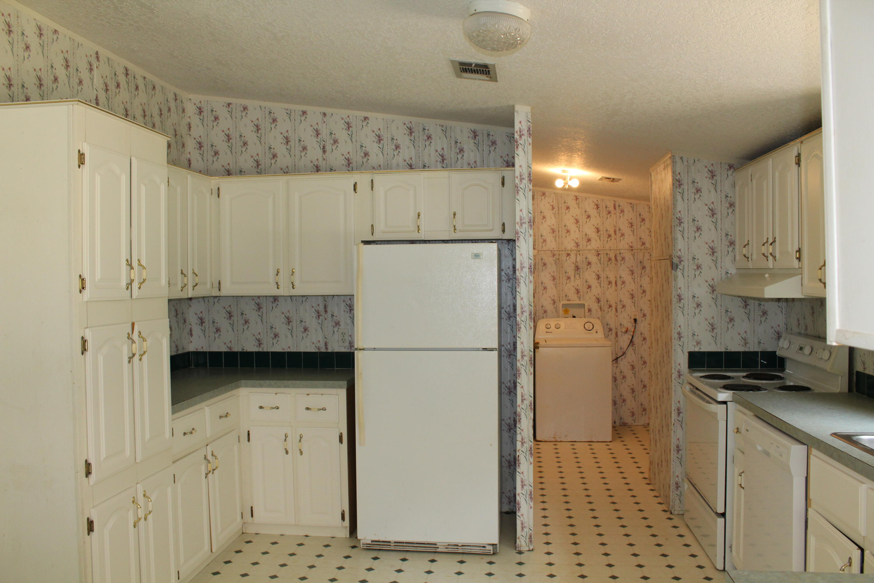 PLANTATION WOODS - Residential