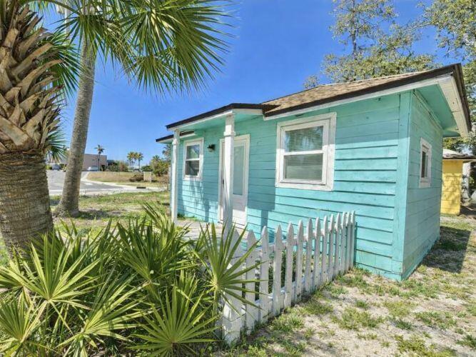 Greater Camp Walton / Downtown FWB - Residential Lease