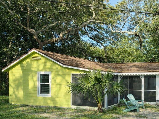 Greater Camp Walton / Downtown FWB - Residential Lease