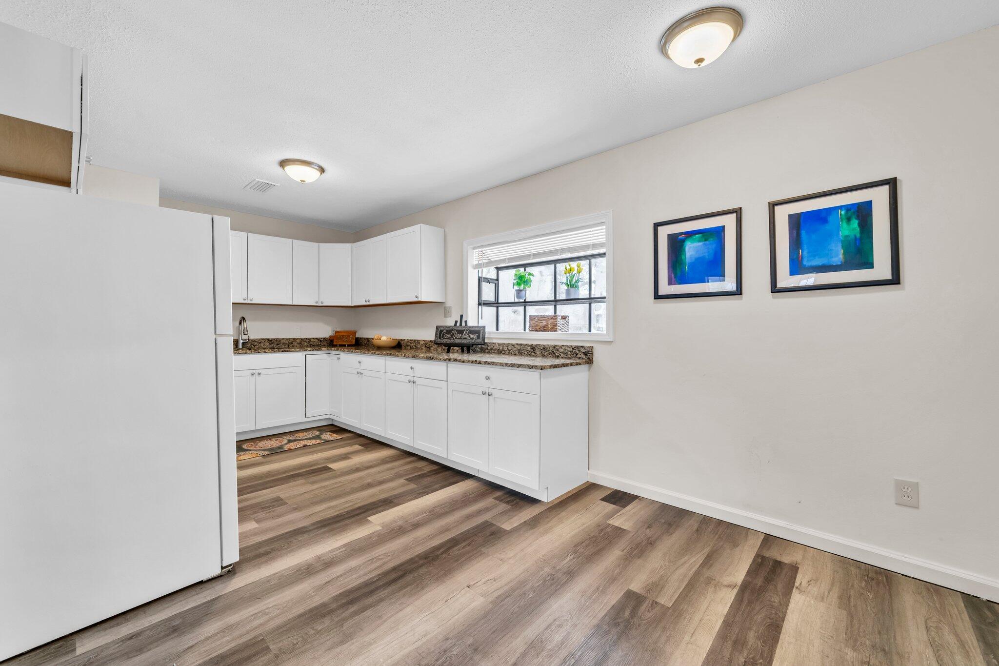 PINECREST HILLS - Residential