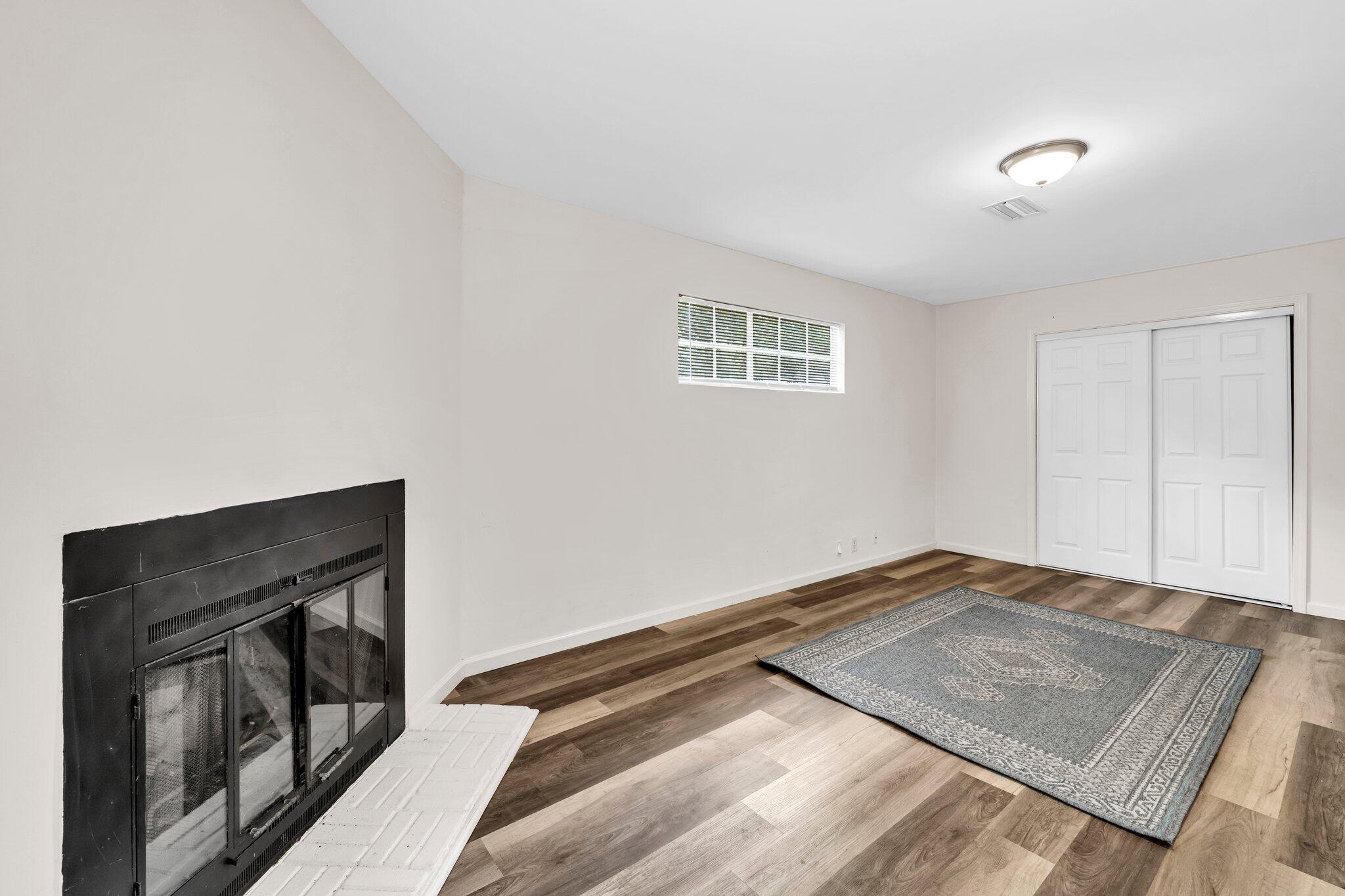 PINECREST HILLS - Residential