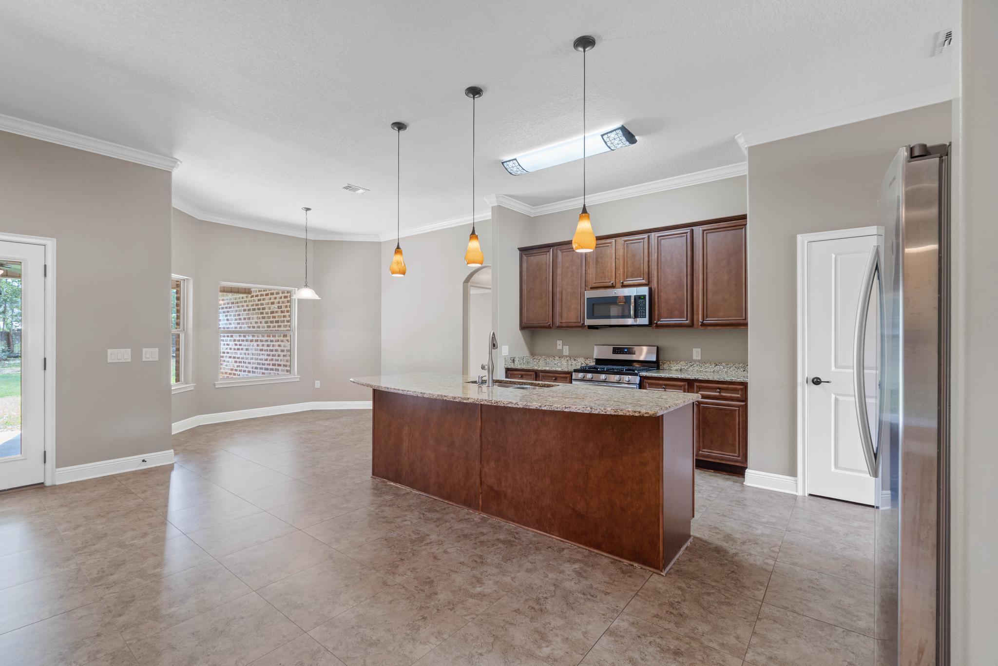 HOLLEY BY THE SEA - Residential