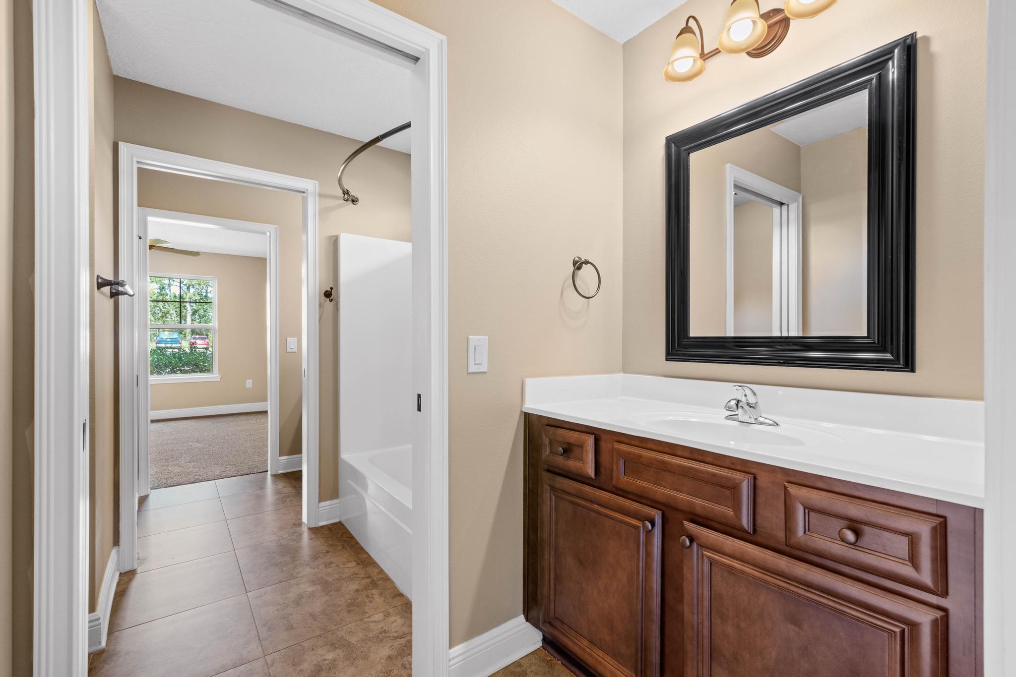 HOLLEY BY THE SEA - Residential