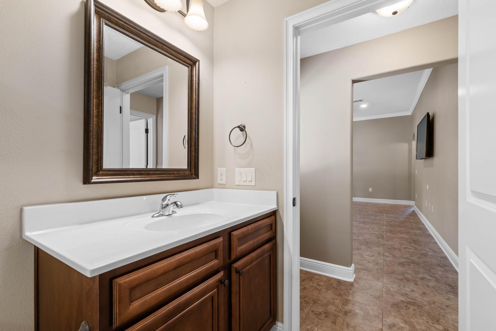 HOLLEY BY THE SEA - Residential