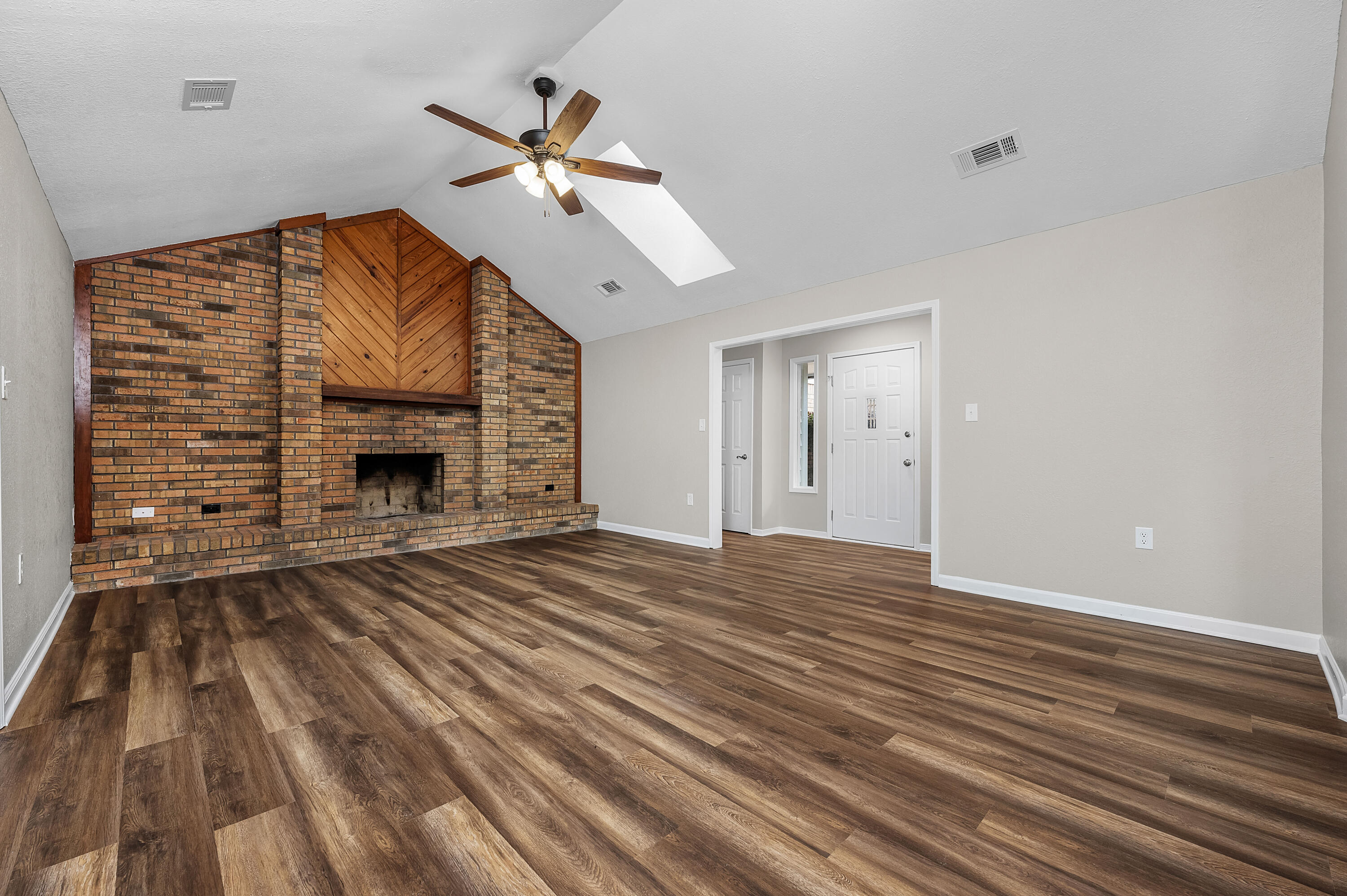 MARY ESTHER MANOR 1ST ADDN - Residential