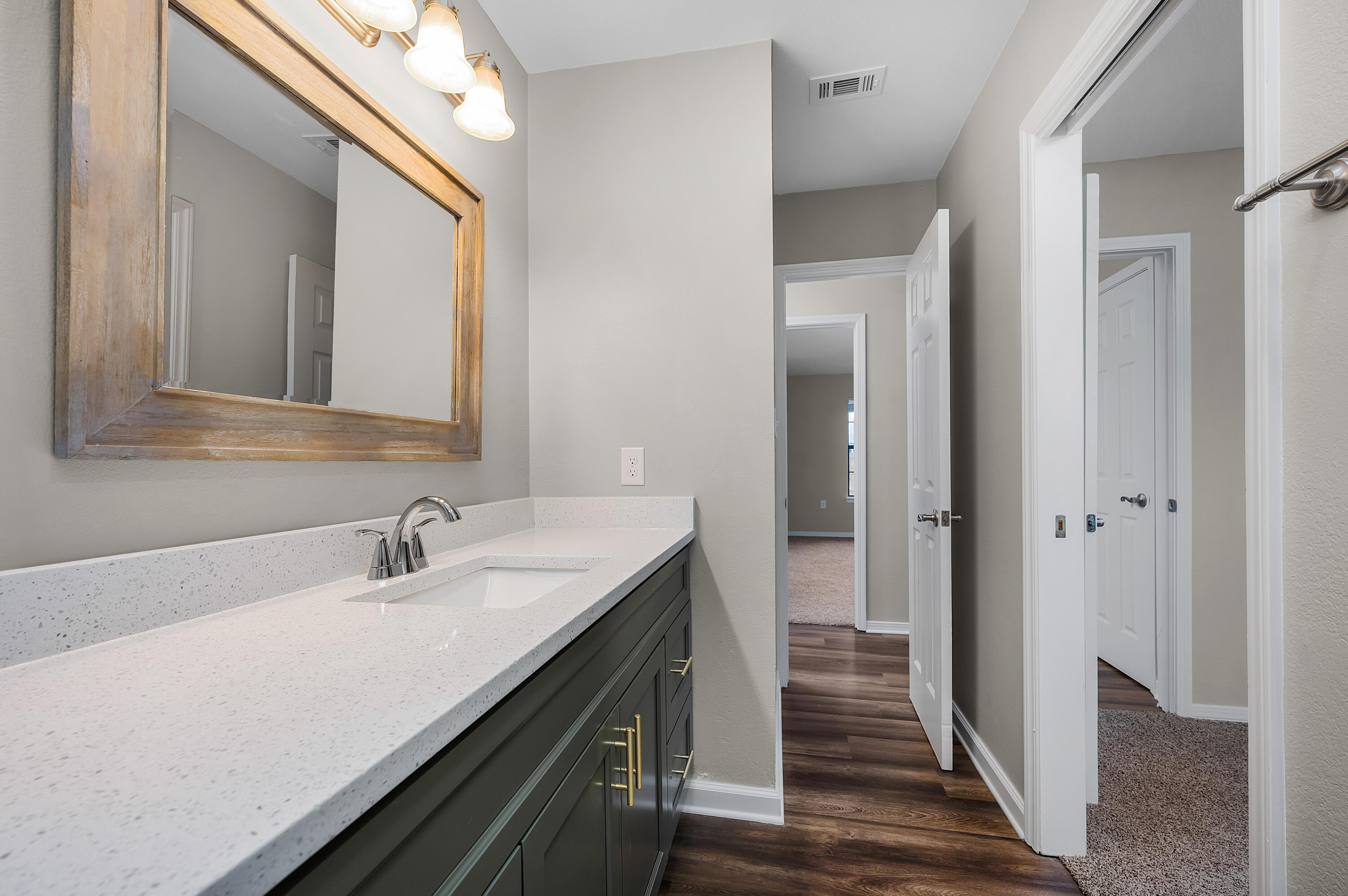 MARY ESTHER MANOR 1ST ADDN - Residential