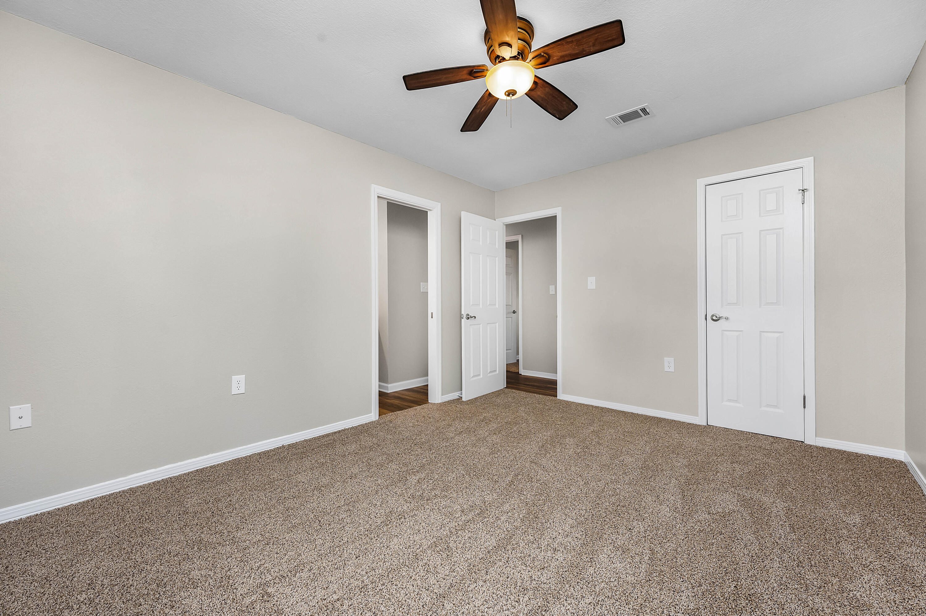 MARY ESTHER MANOR 1ST ADDN - Residential