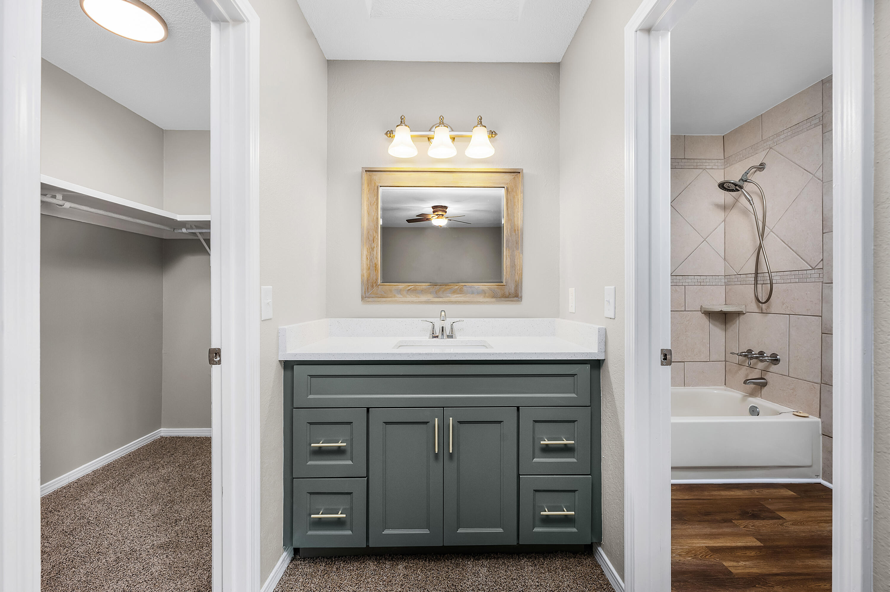 MARY ESTHER MANOR 1ST ADDN - Residential