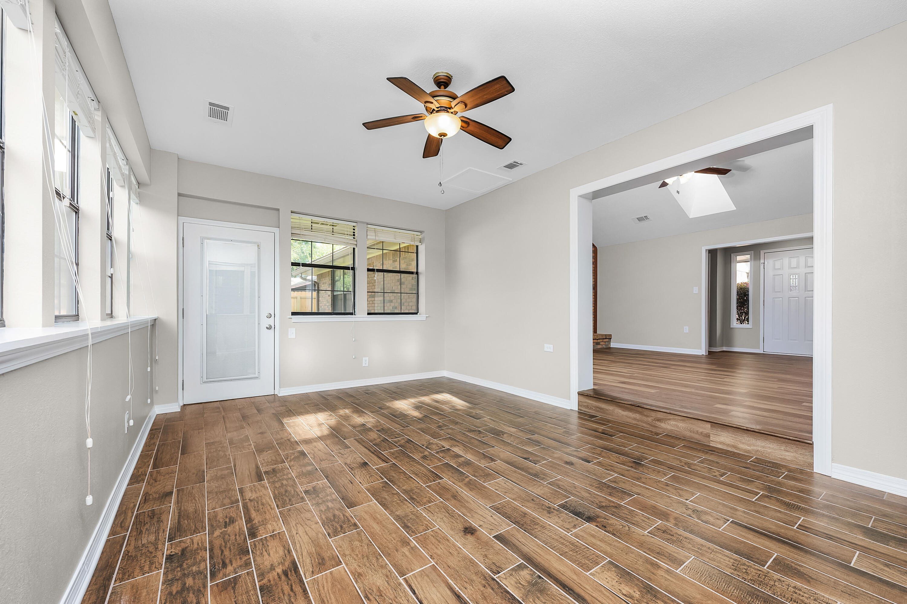 MARY ESTHER MANOR 1ST ADDN - Residential