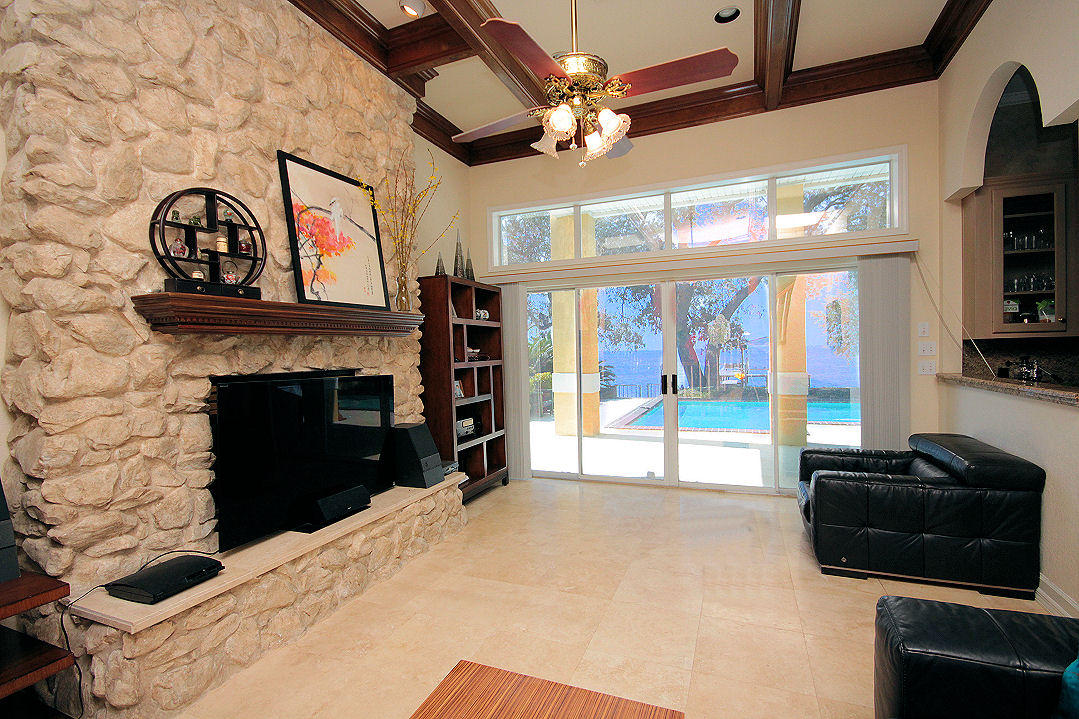 WINDWARD PH 4 - Residential