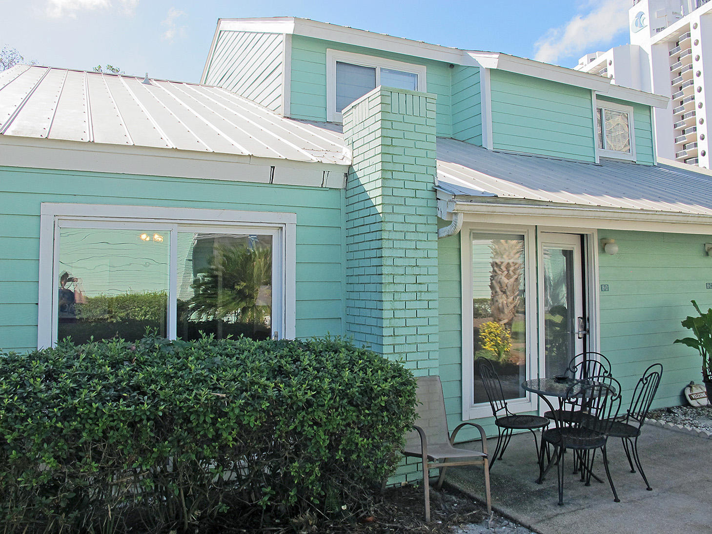 SEA CABINS T/H - Residential