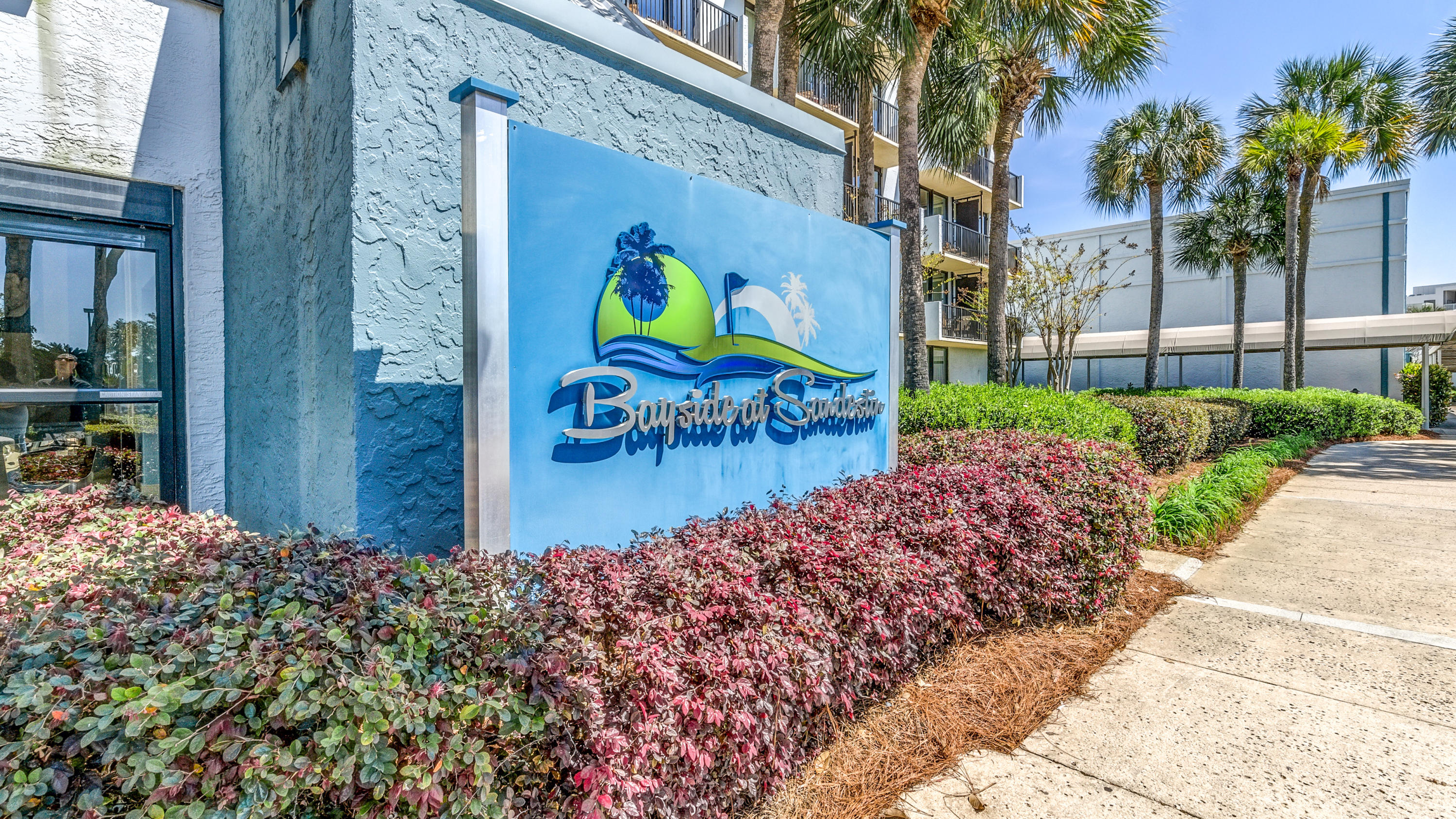 BAYSIDE CONDO SANDESTIN - Residential