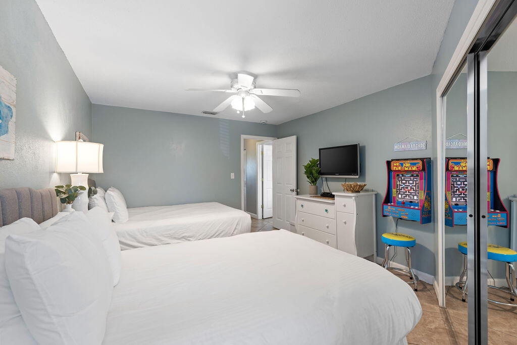 SILVER DUNES CONDO - Residential