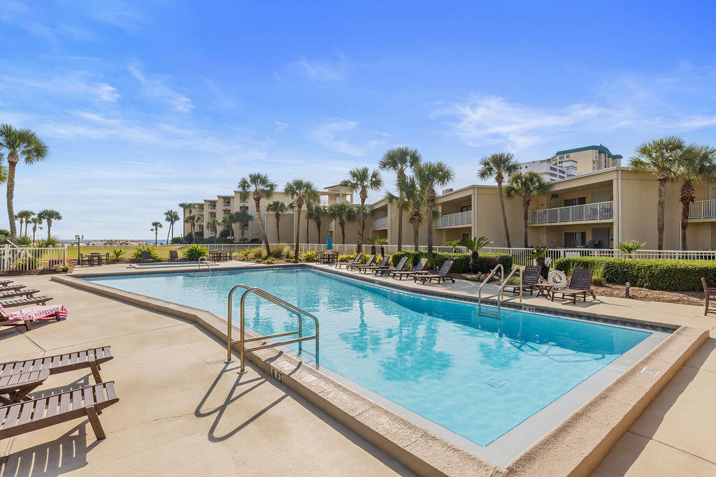 SILVER DUNES CONDO - Residential