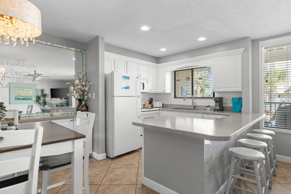 SILVER DUNES CONDO - Residential