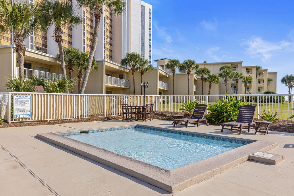 SILVER DUNES CONDO - Residential