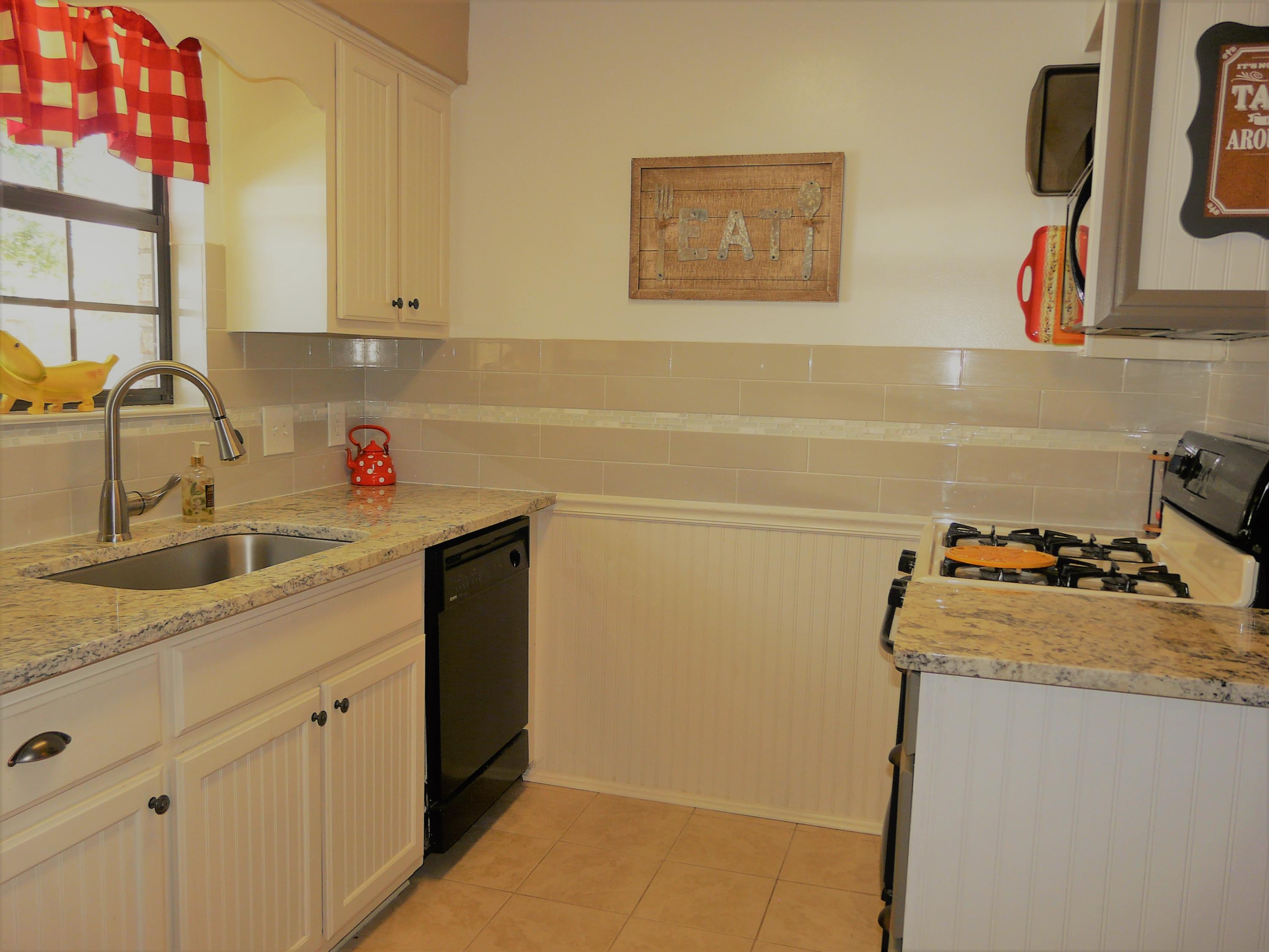 COUNTRYVIEW ESTATES 3RD ADDN - Residential