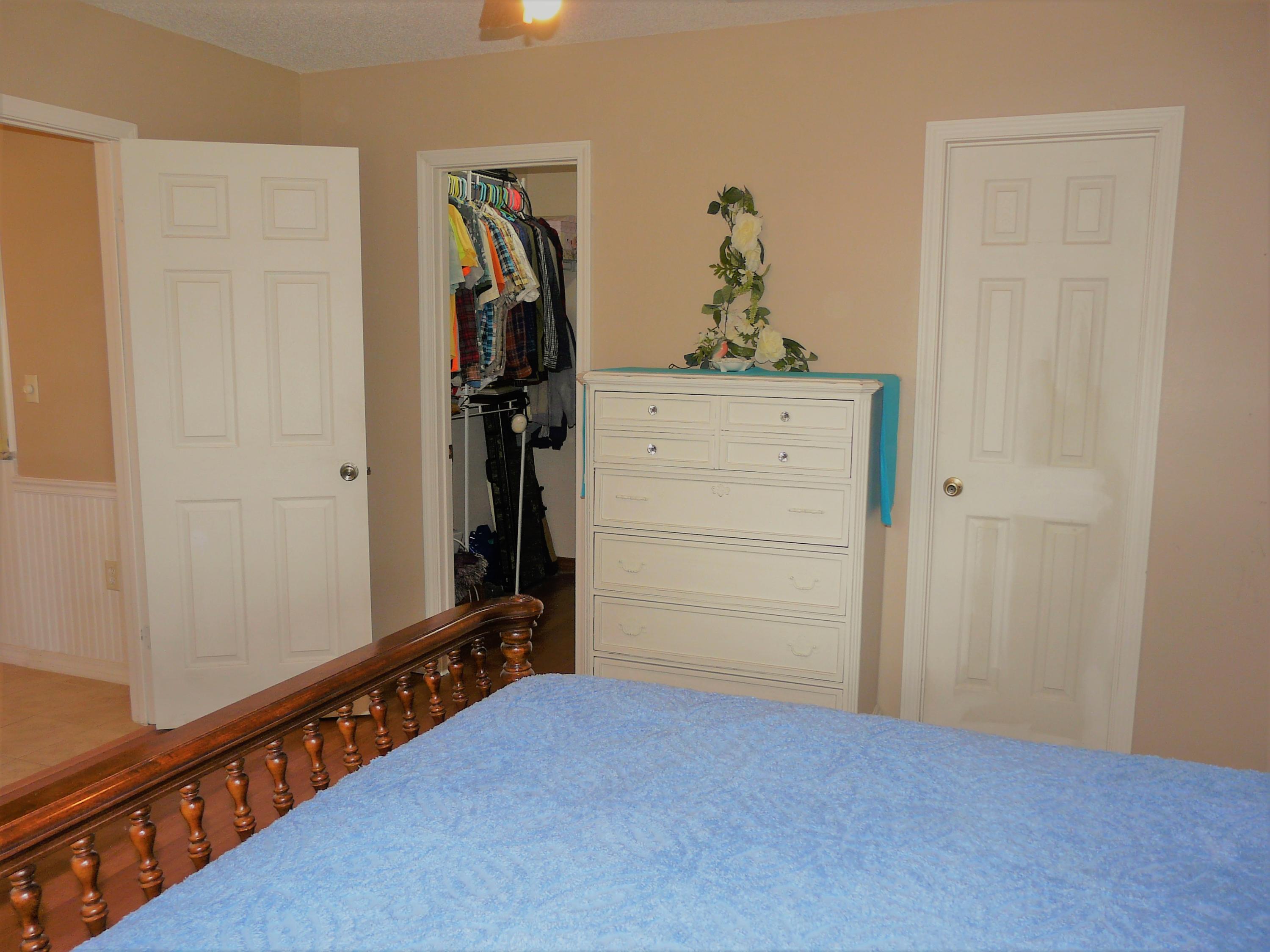 COUNTRYVIEW ESTATES 3RD ADDN - Residential