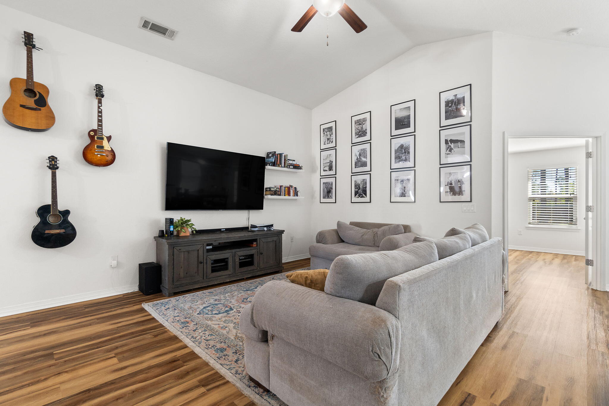 Navarre 2nd Add - Residential