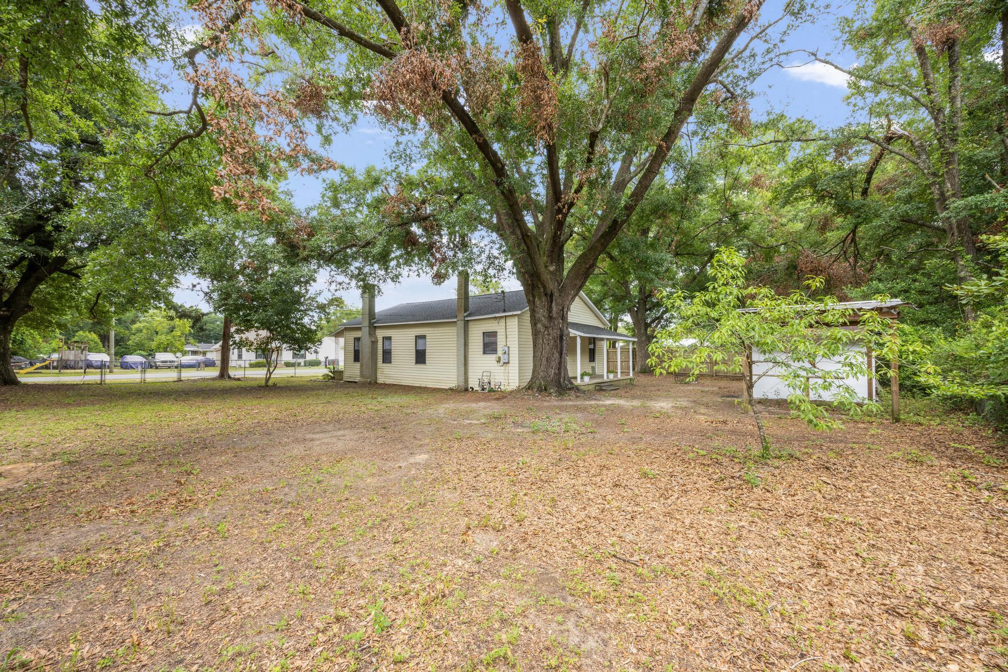 EDNEYS 2ND ADDN - Residential