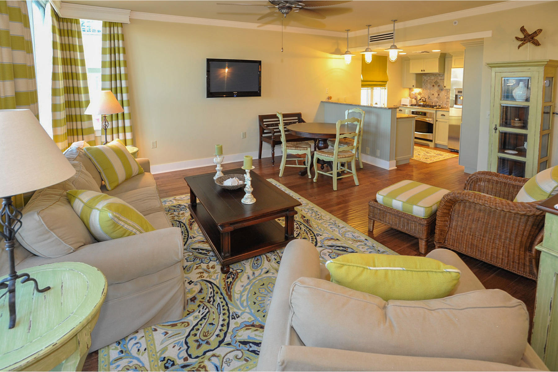 Six Palms - Residential