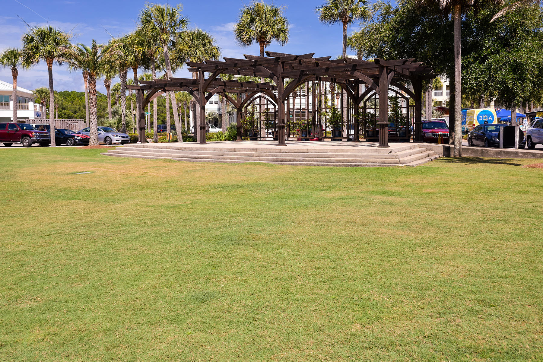 Six Palms - Residential