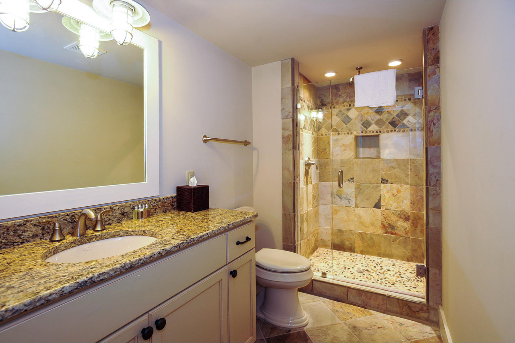 Six Palms - Residential