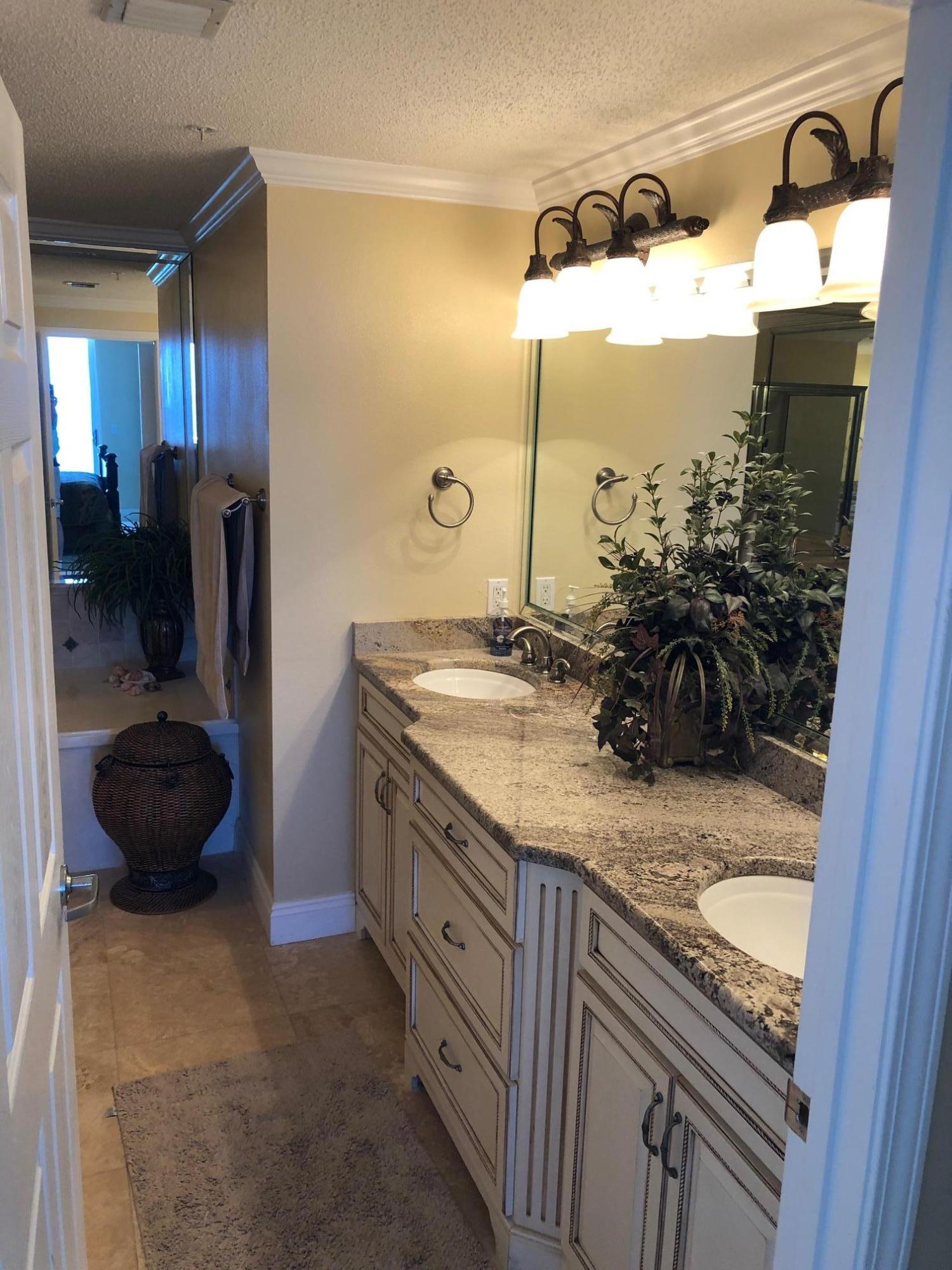 SUMMERWIND - Residential