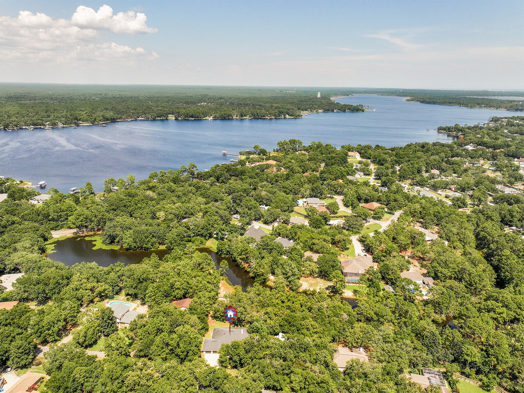 ROBLEDAL ESTATES - Residential Lease