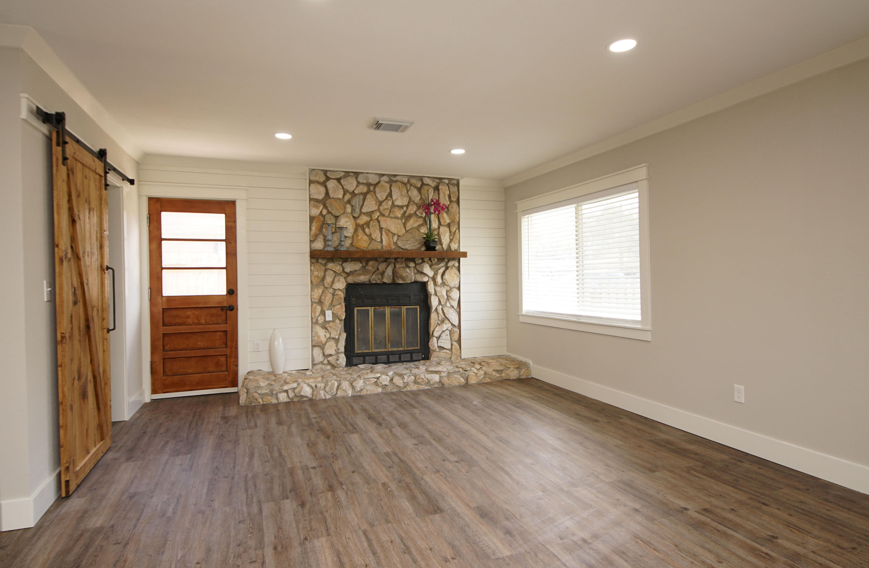 BEL AIR - Residential