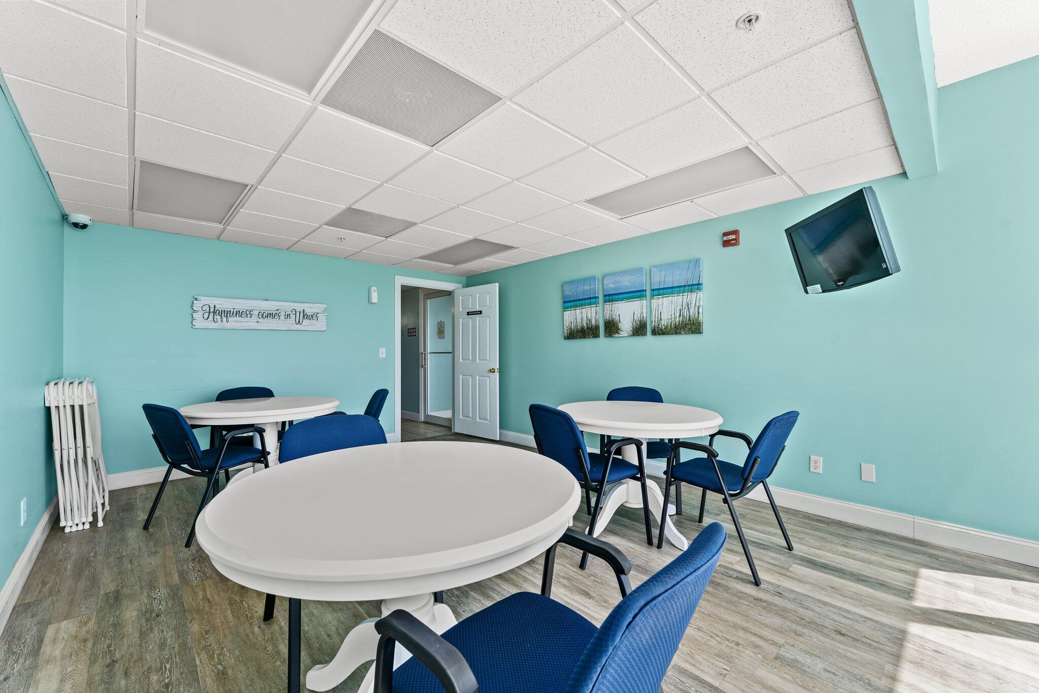 TROPIC WINDS - Residential