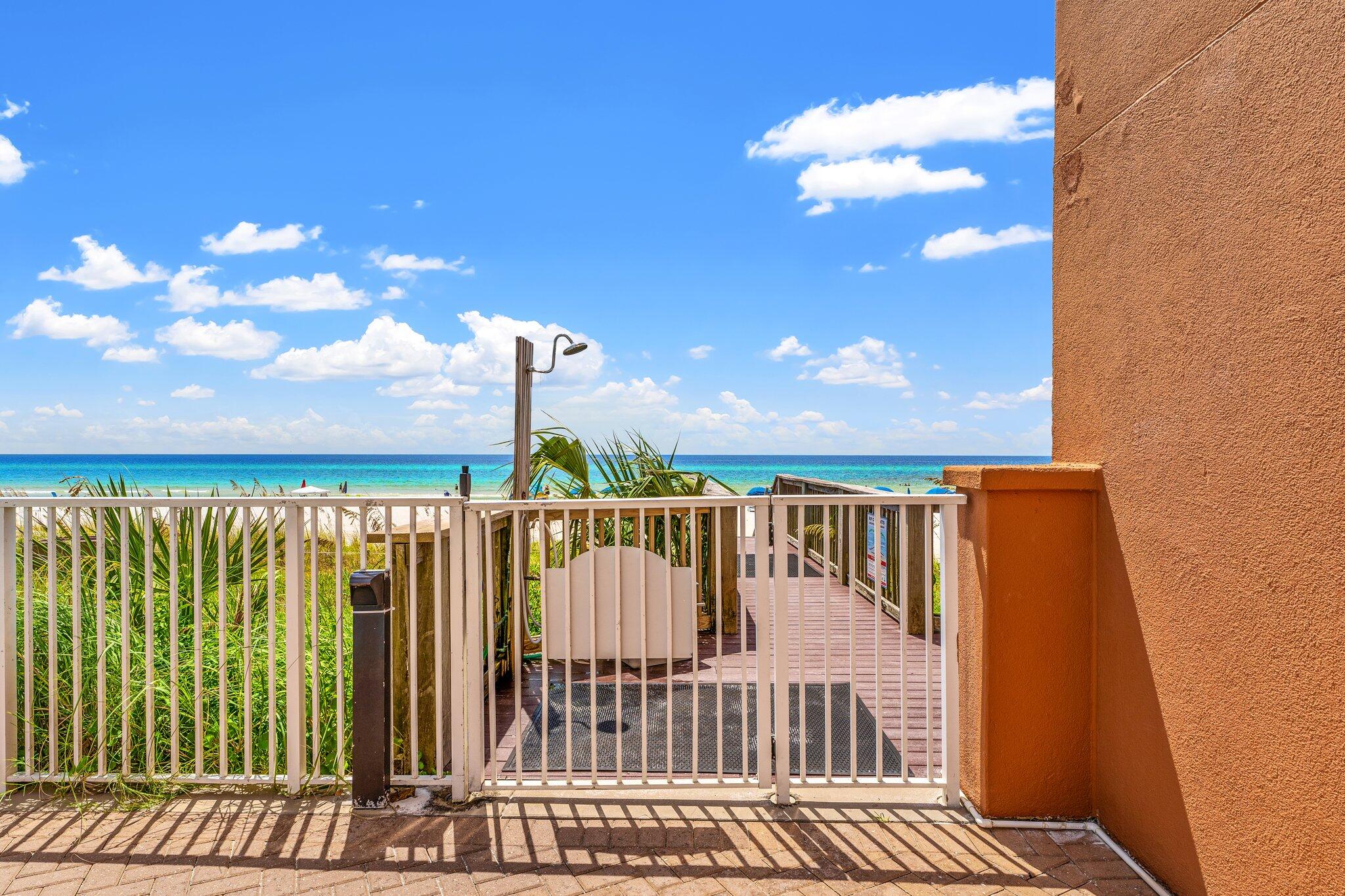 TROPIC WINDS - Residential